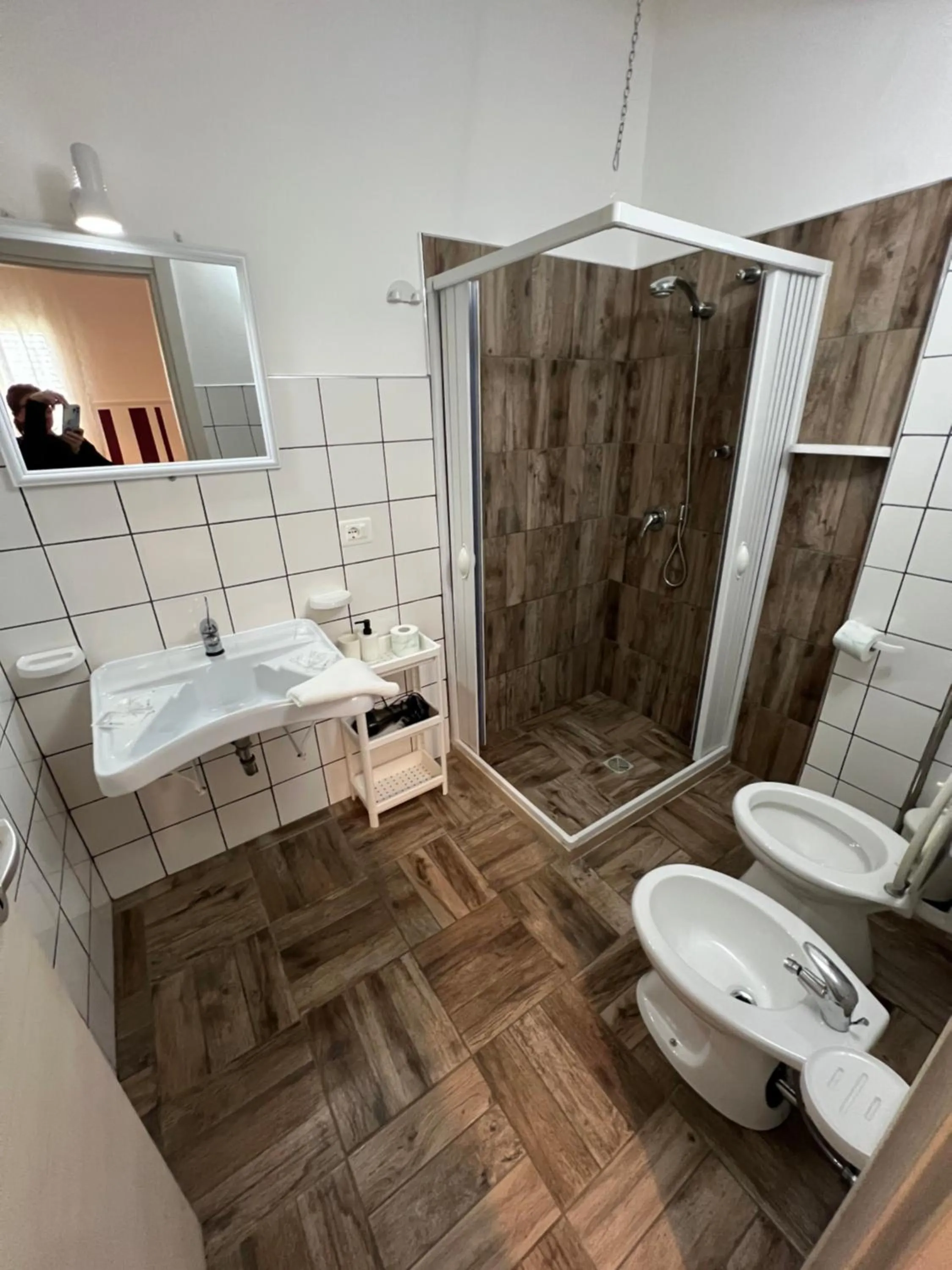 Toilet in Cozzo Spadaro B&B OnlyRooms