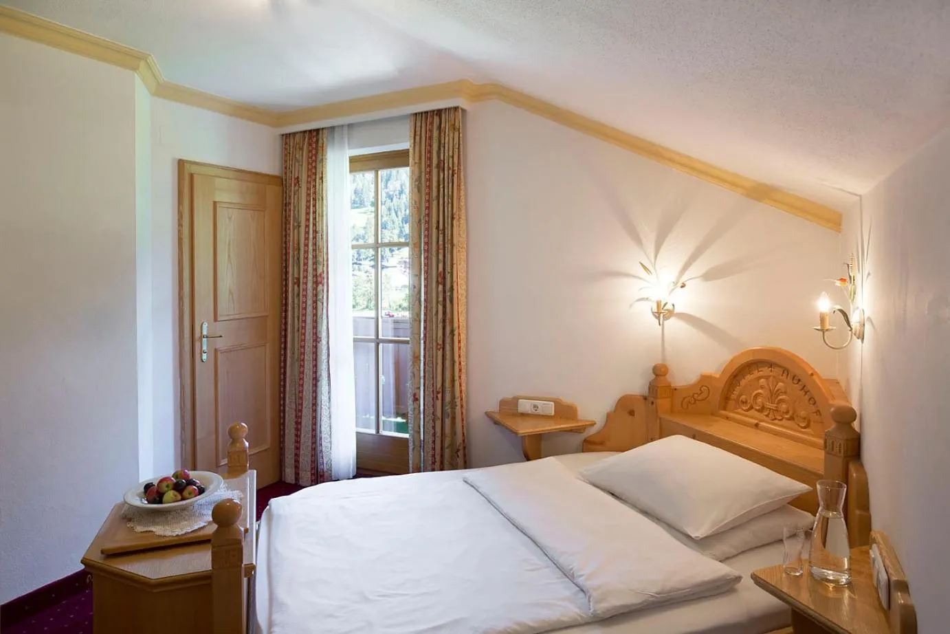 Day, Bed in Hotel Auhof