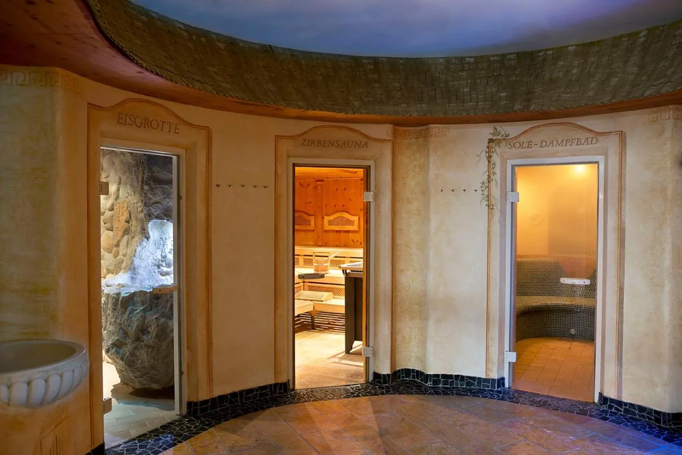 Sauna, Bed in Hotel Auhof