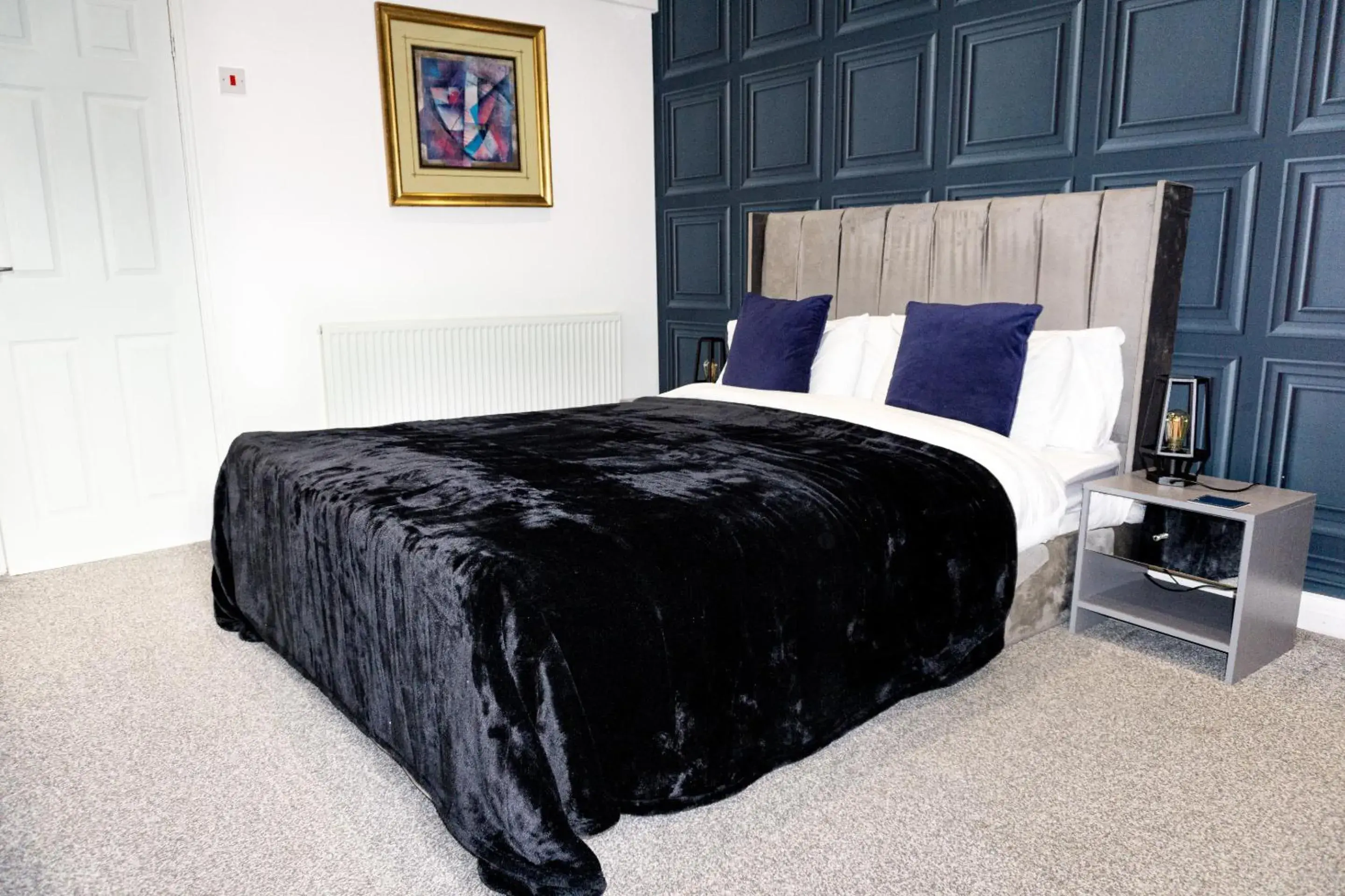 Bedroom, Bed in The Kenley Hotel Bedroom, Bed in The Kenley Hotel