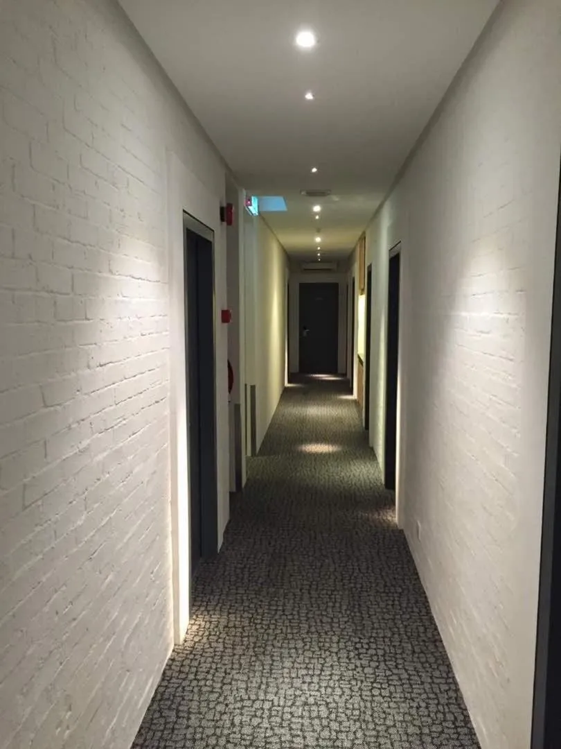 Property building in Mixx Express Hotel Sunway