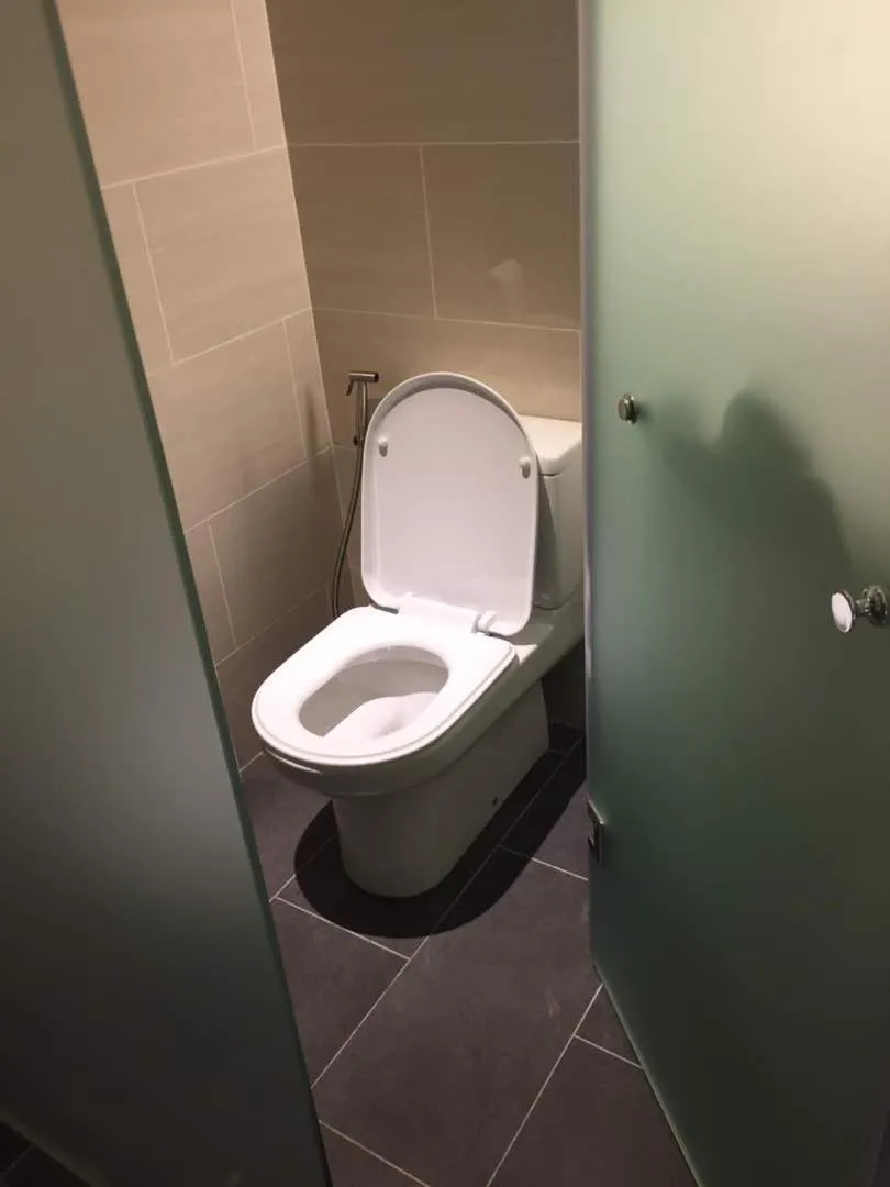 Toilet in Mixx Express Hotel Sunway