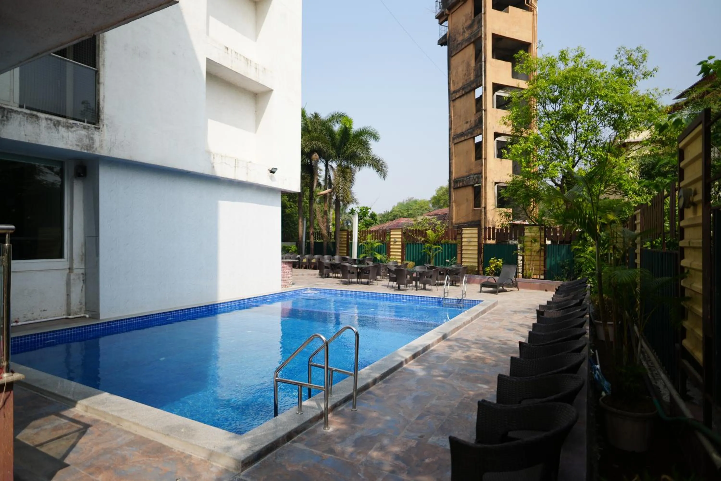 Swimming pool in Hotel Grand Visava Lonavala