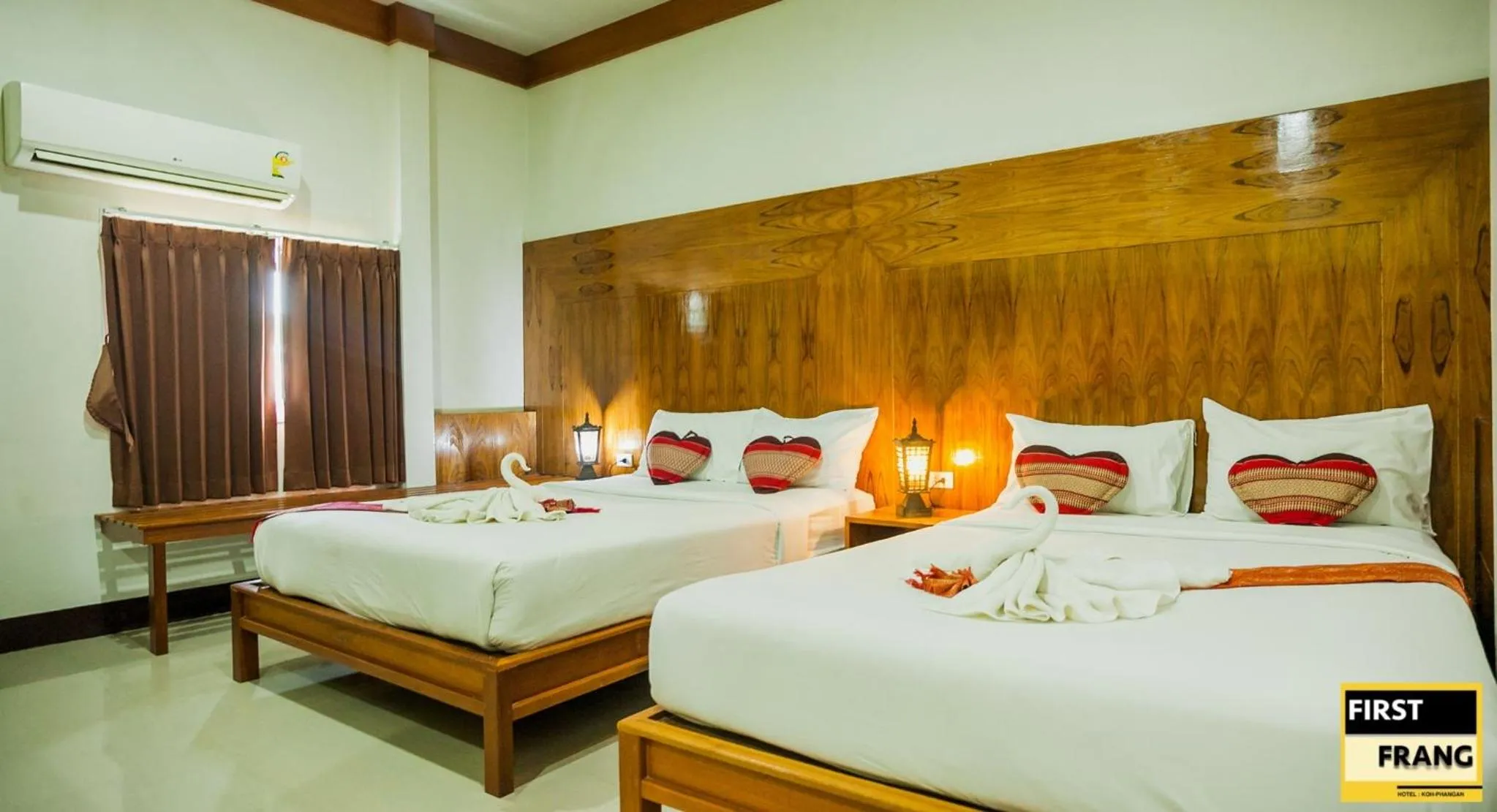 Bed in First and Frang Hotel - Koh Phangan
