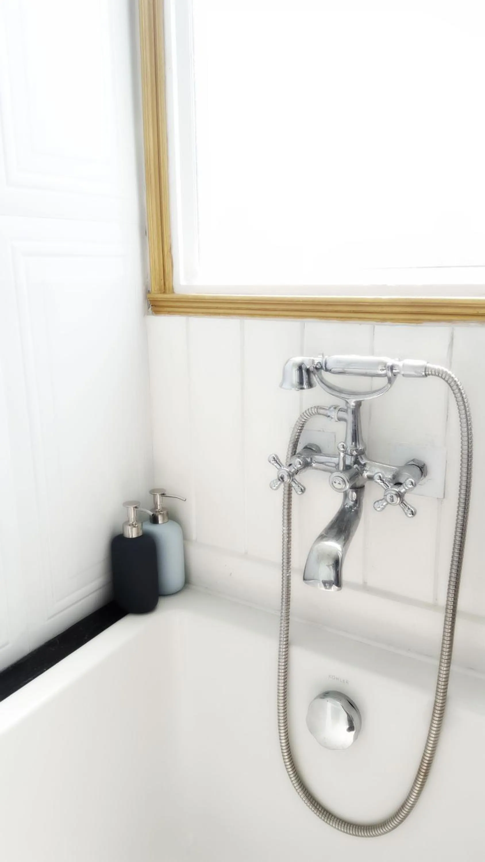 Bathroom in Villa Mungkala
