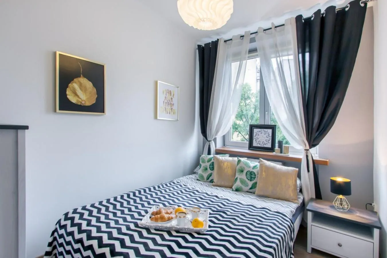 Standard Double Room with Shared Bathroom in ClickTheFlat Avenue Place Apart Rooms