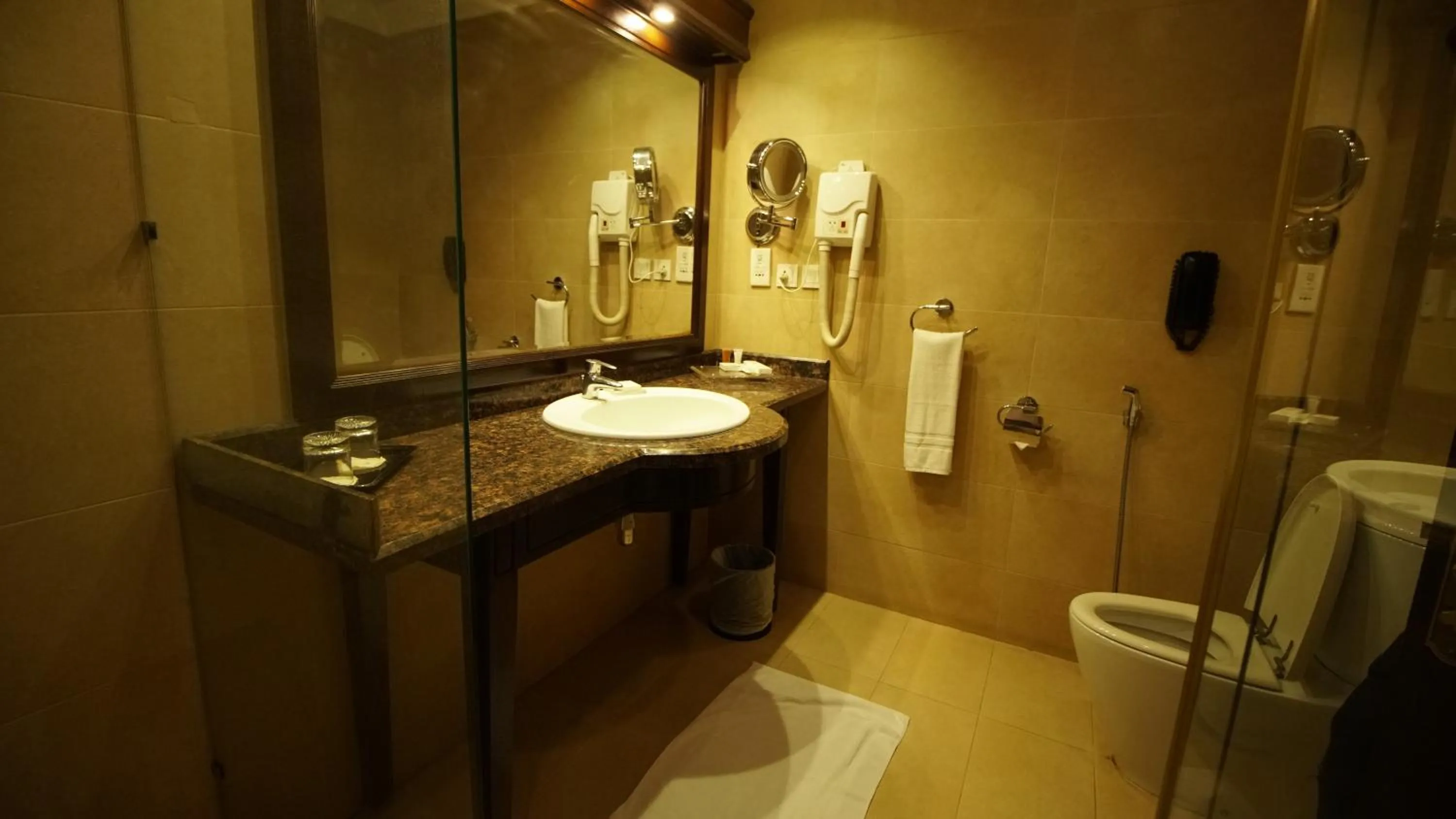 Bathroom in Faletti's Hotel Lahore