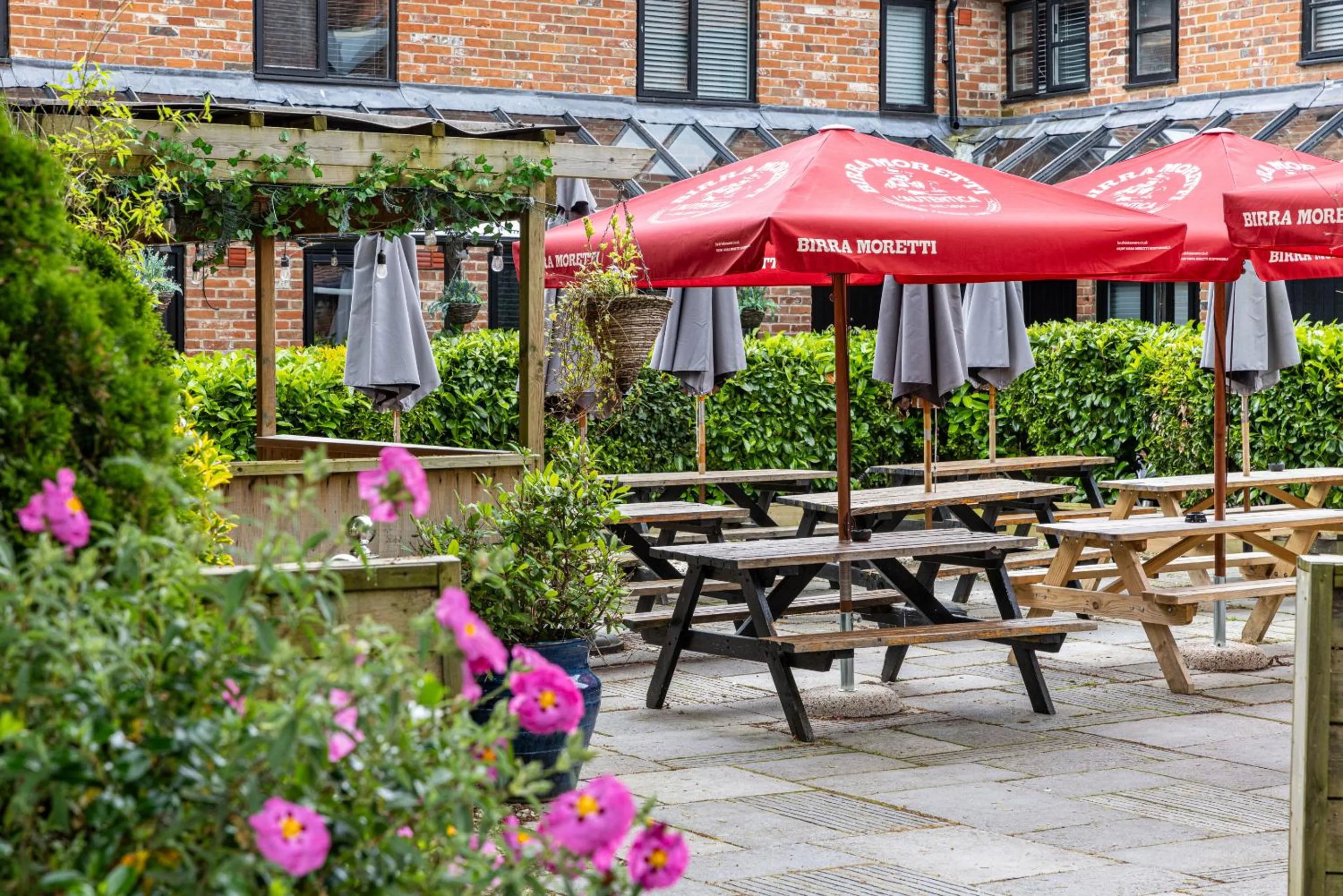 Patio in Crown & Horns