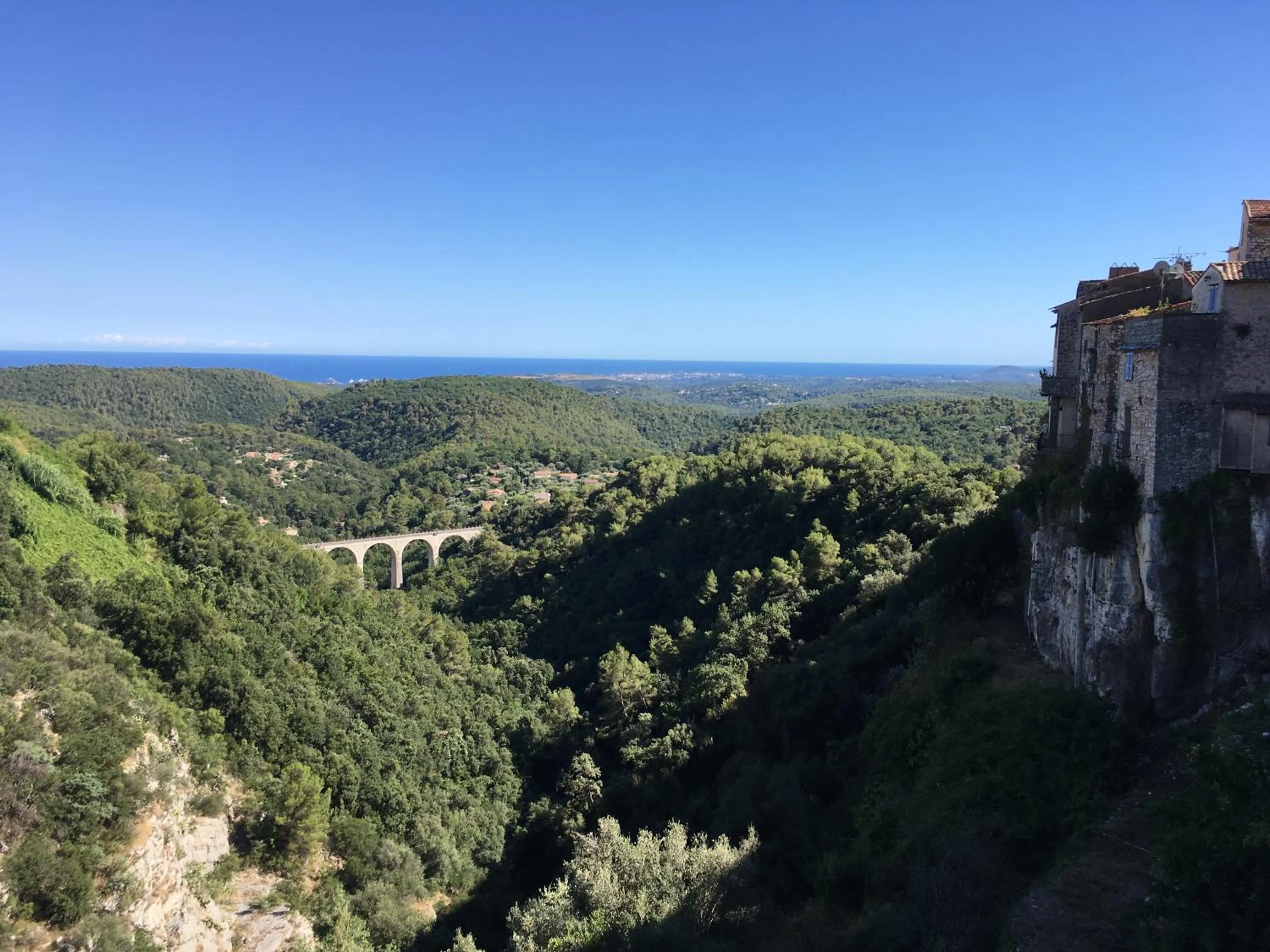 Nearby landmark in Au Pied des Baous