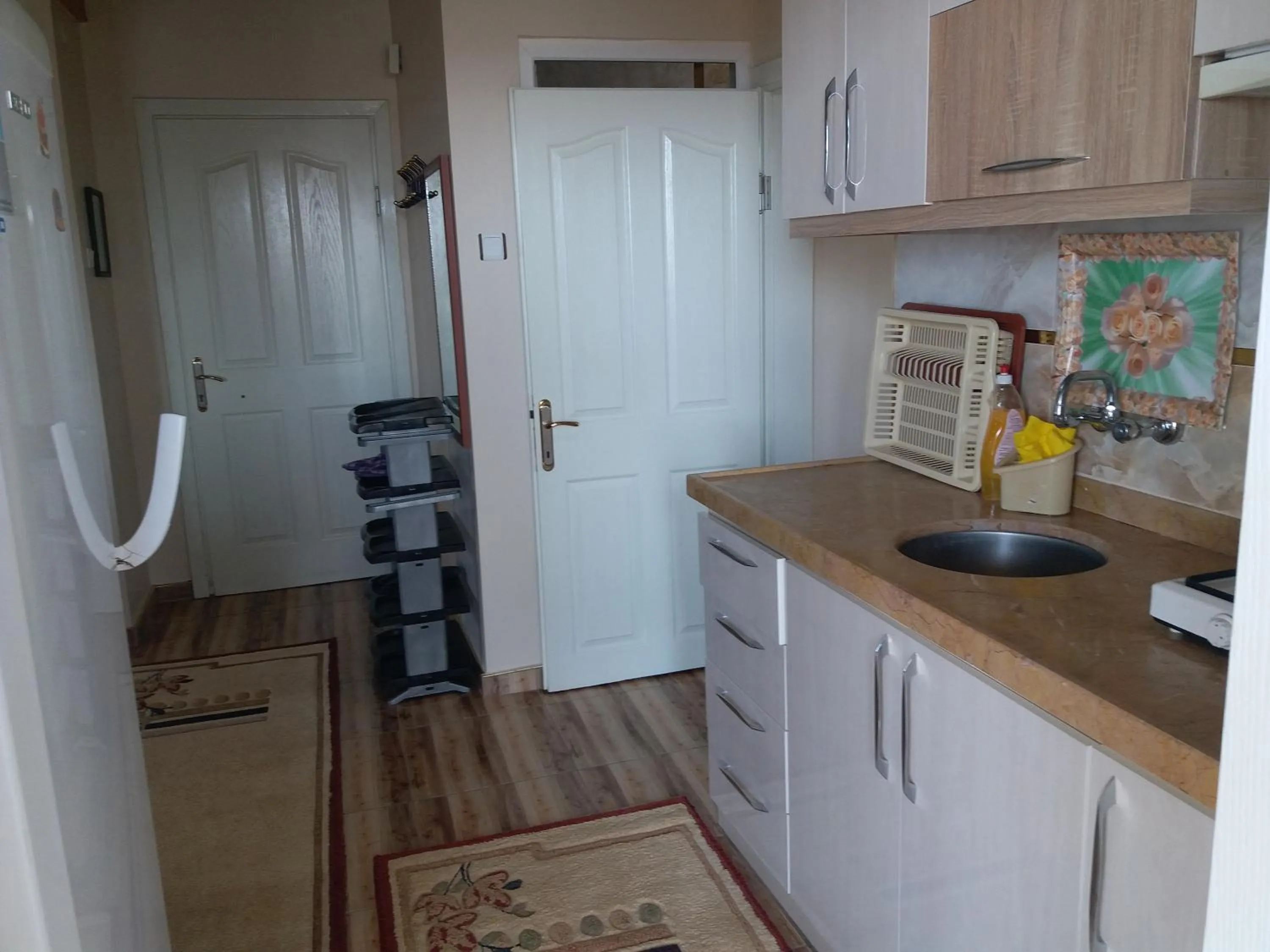 Kitchen or kitchenette in Sağlık Apart Pansiyon