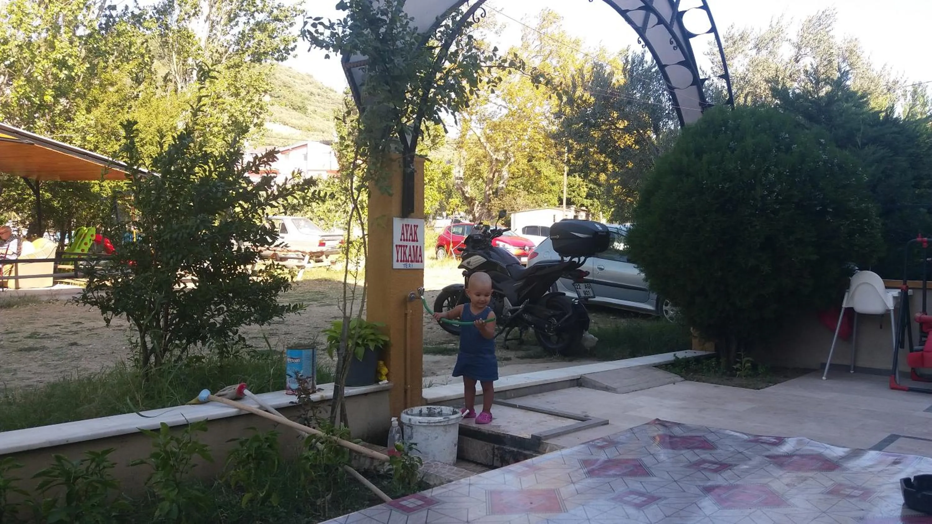 Parking in Sağlık Apart Pansiyon