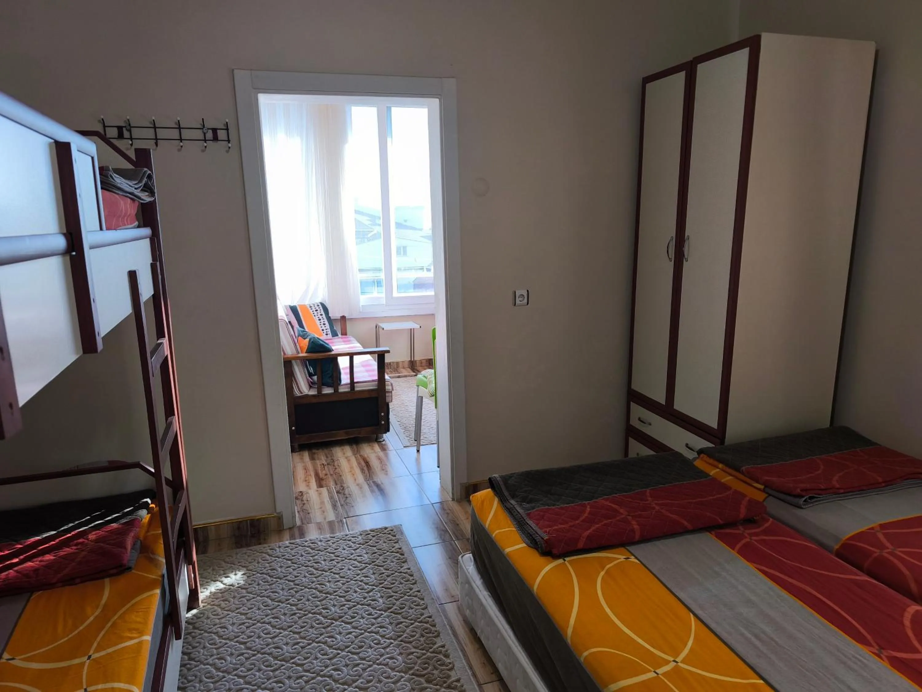 Photo of the whole room, Bed in Sağlık Apart Pansiyon