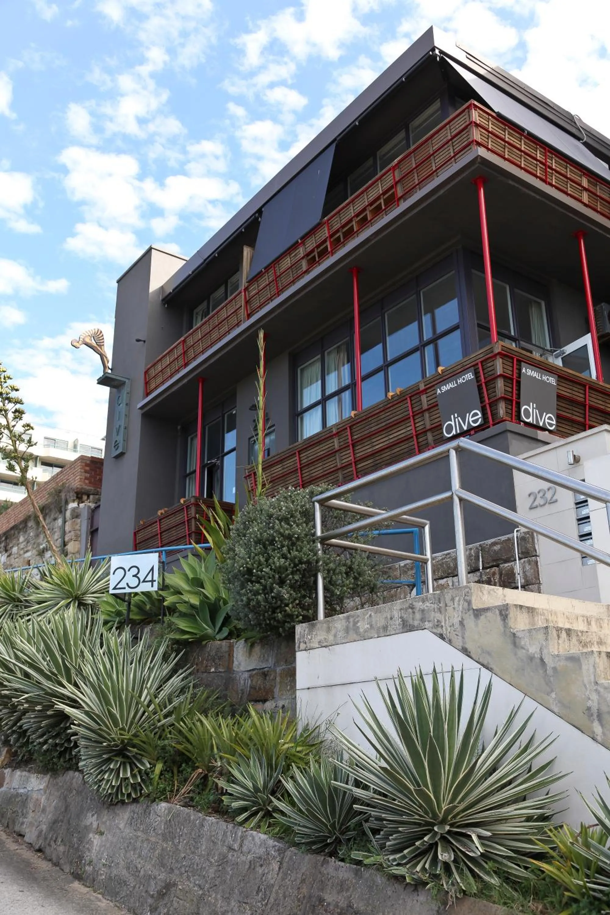 Facade/entrance in Dive Hotel