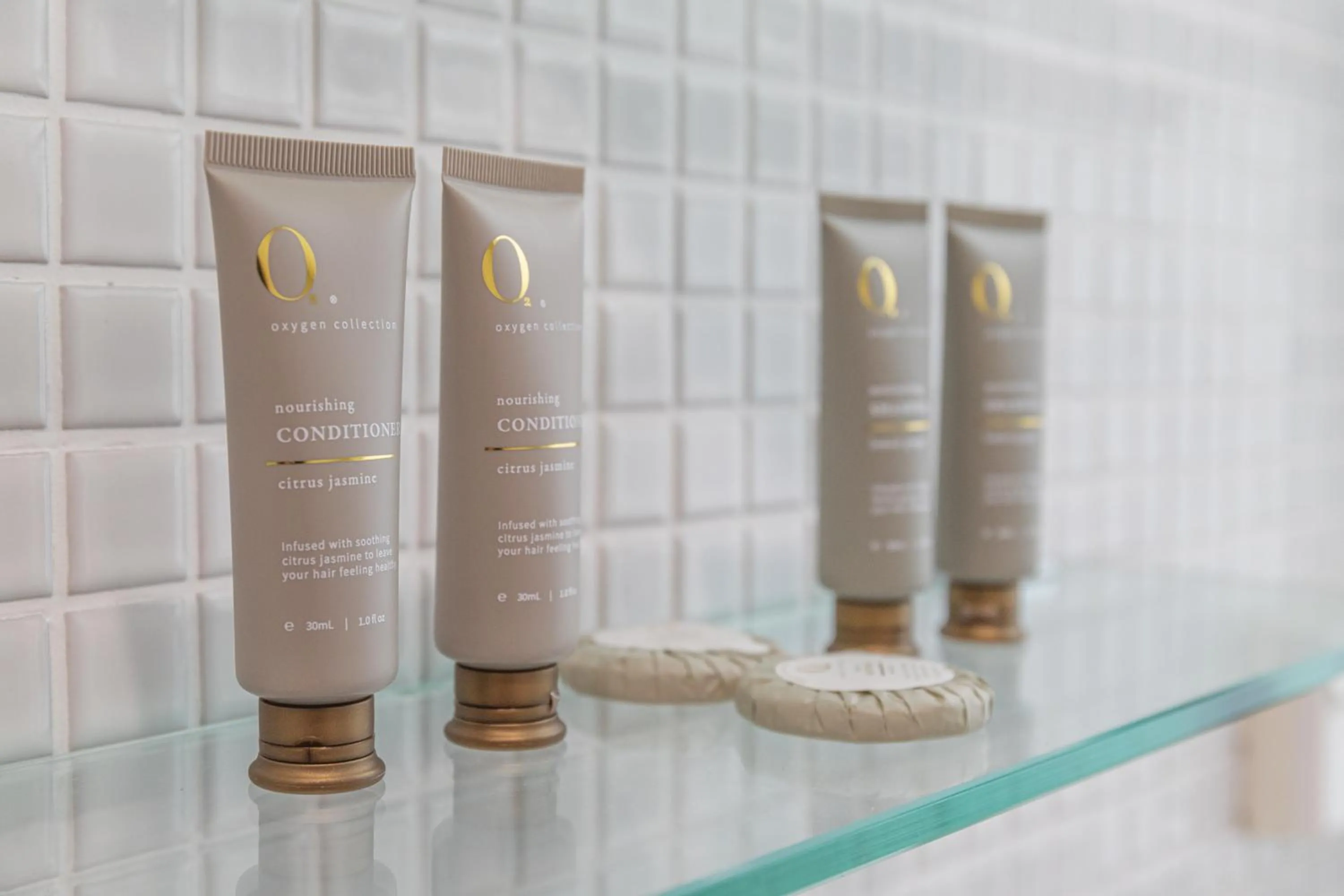 Bathroom in Dive Hotel