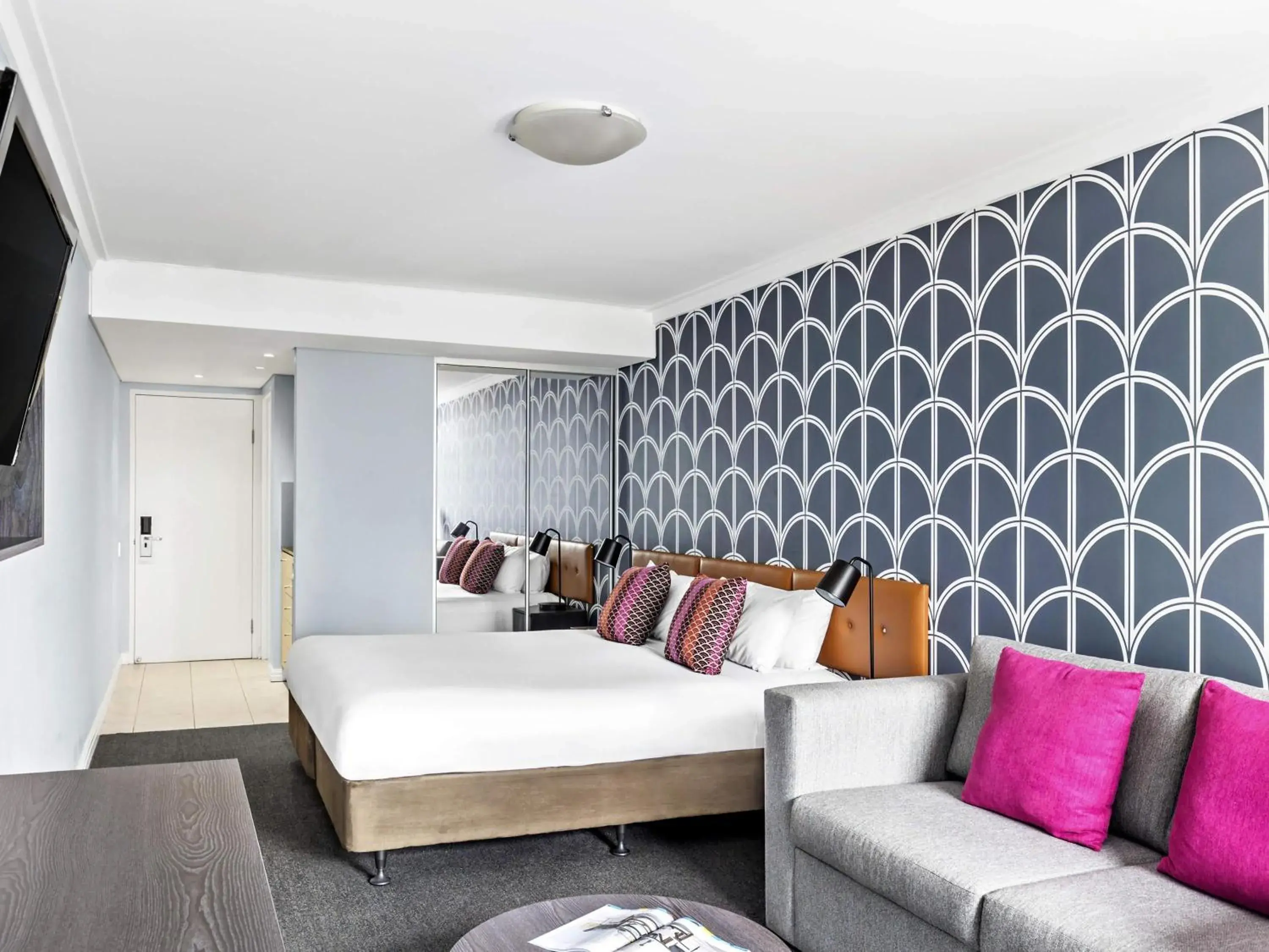 Bedroom, Bed in Mantra Sydney Central Bedroom, Bed in Mantra Sydney Central