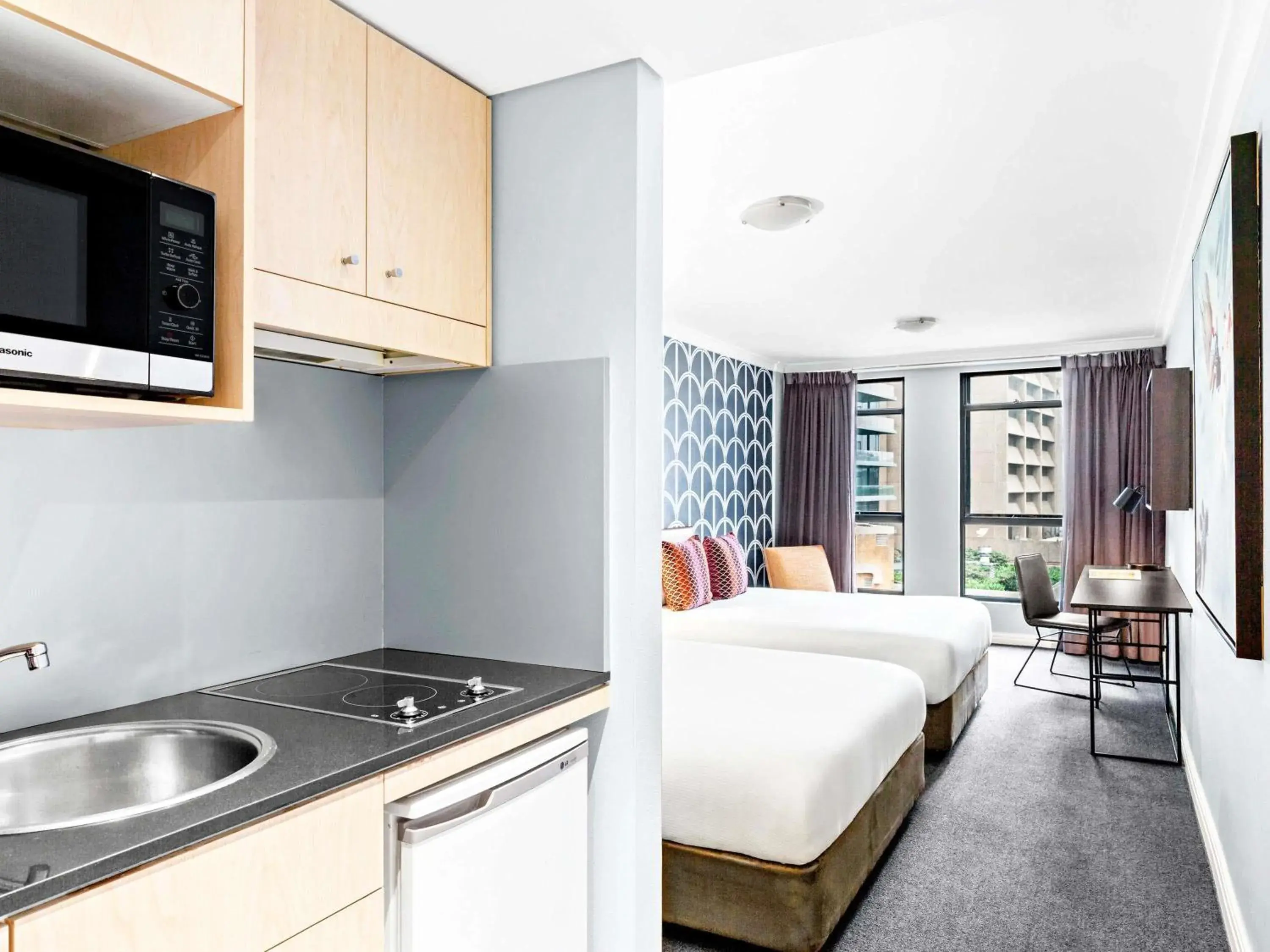 Bedroom, Bed in Mantra Sydney Central Bedroom, Bed in Mantra Sydney Central