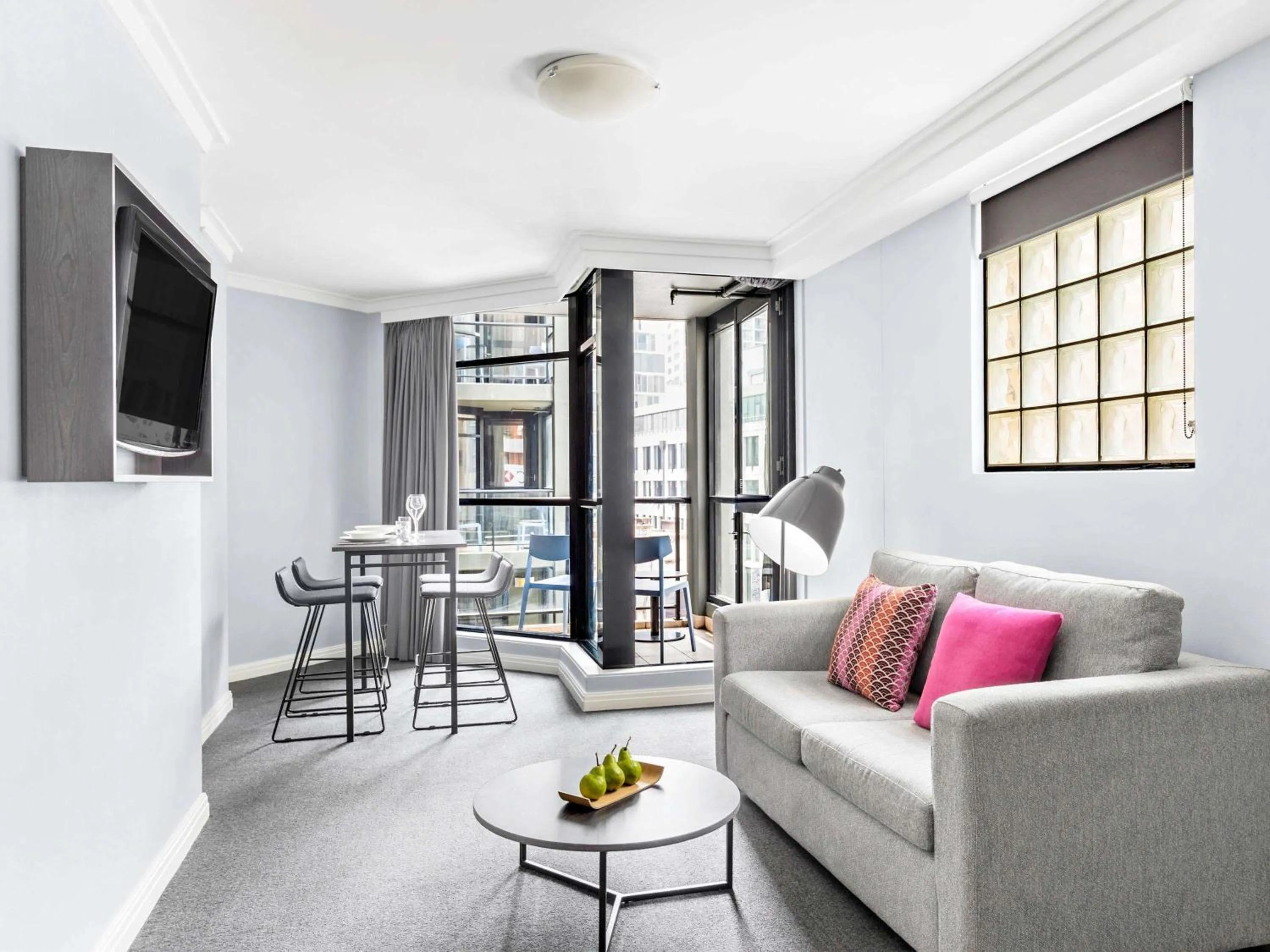 Property building in Mantra Sydney Central