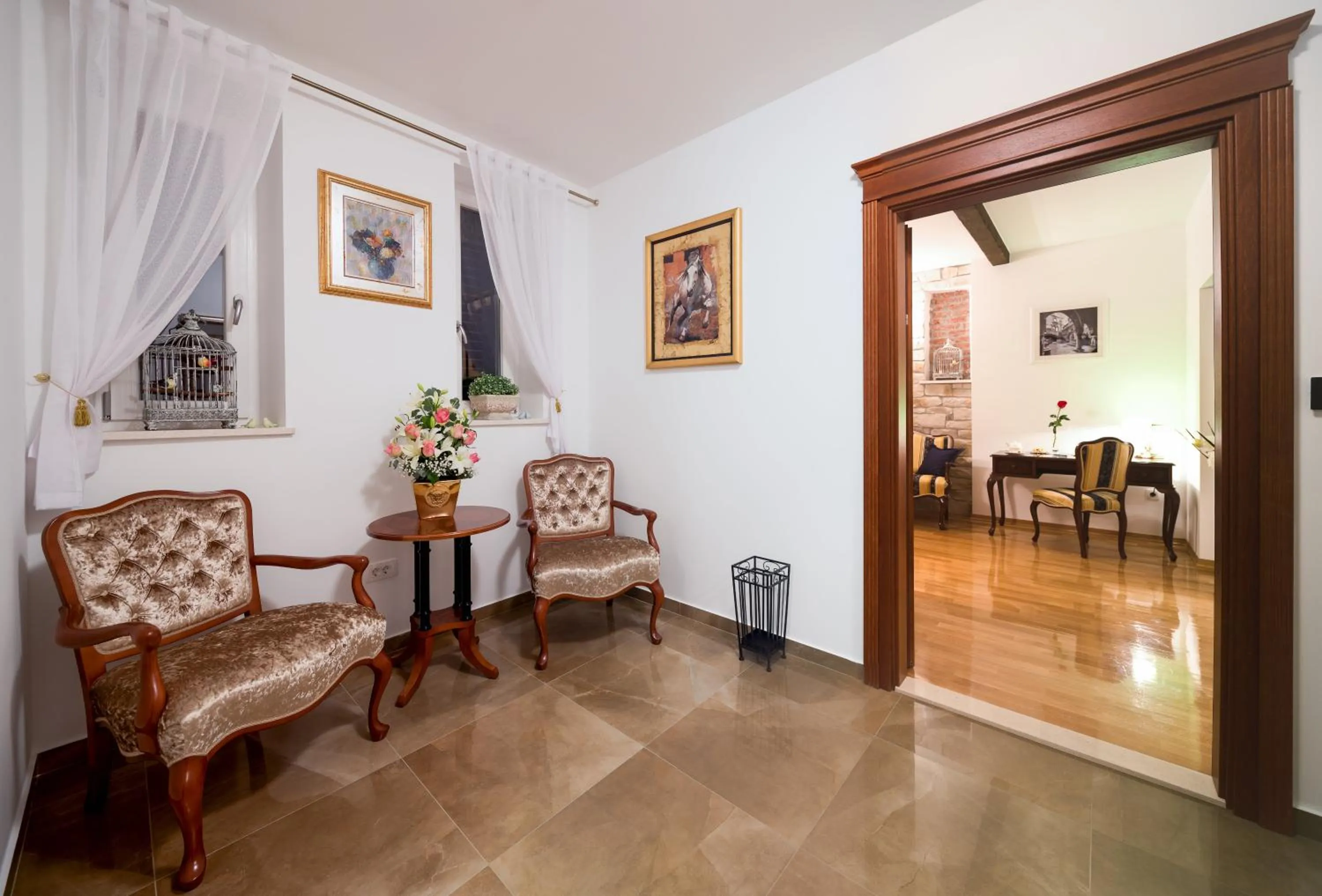 Lobby or reception in Priska Heritage Rooms