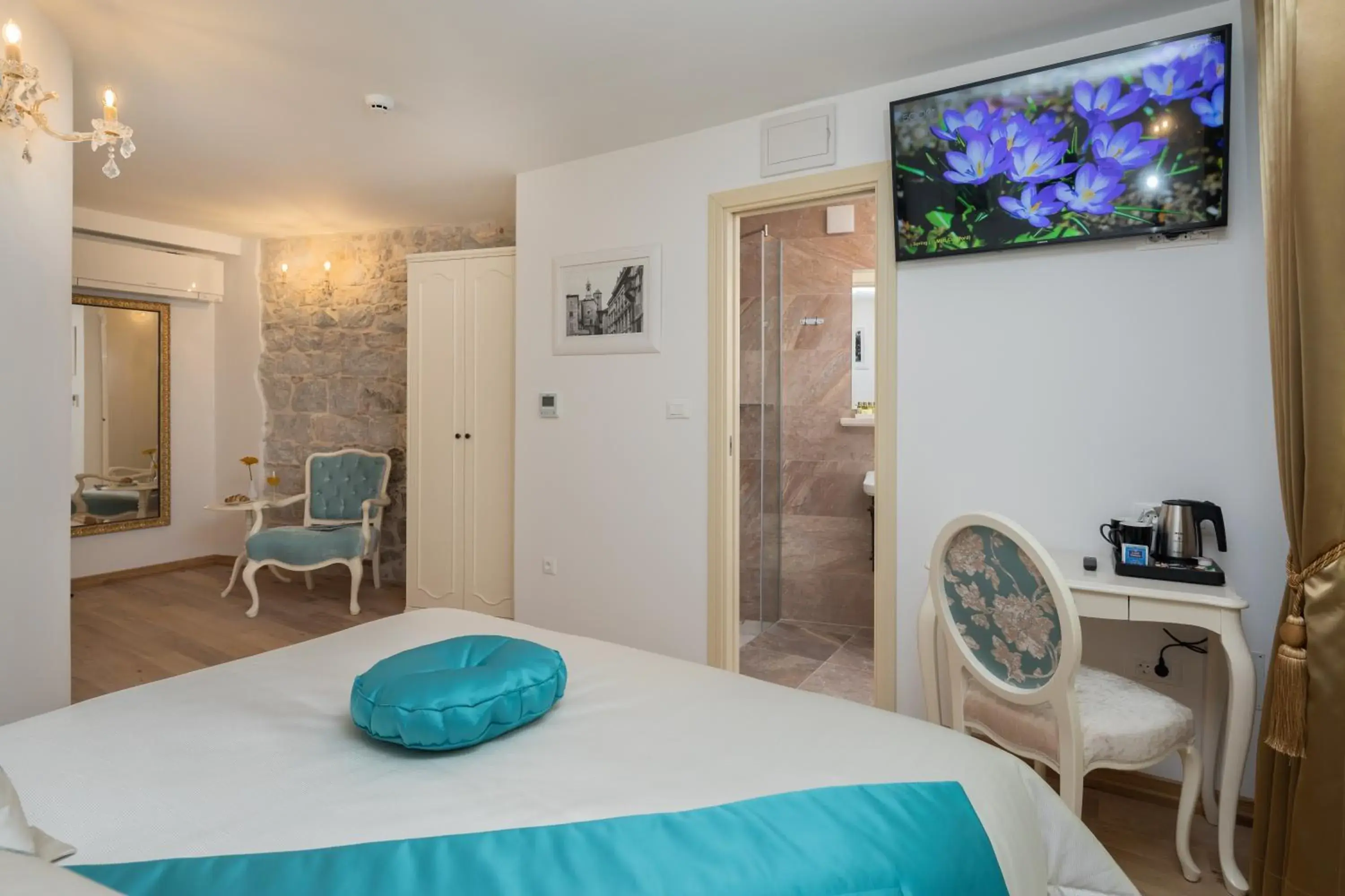 Superior Double Room in Priska Heritage Rooms Superior Double Room in Priska Heritage Rooms