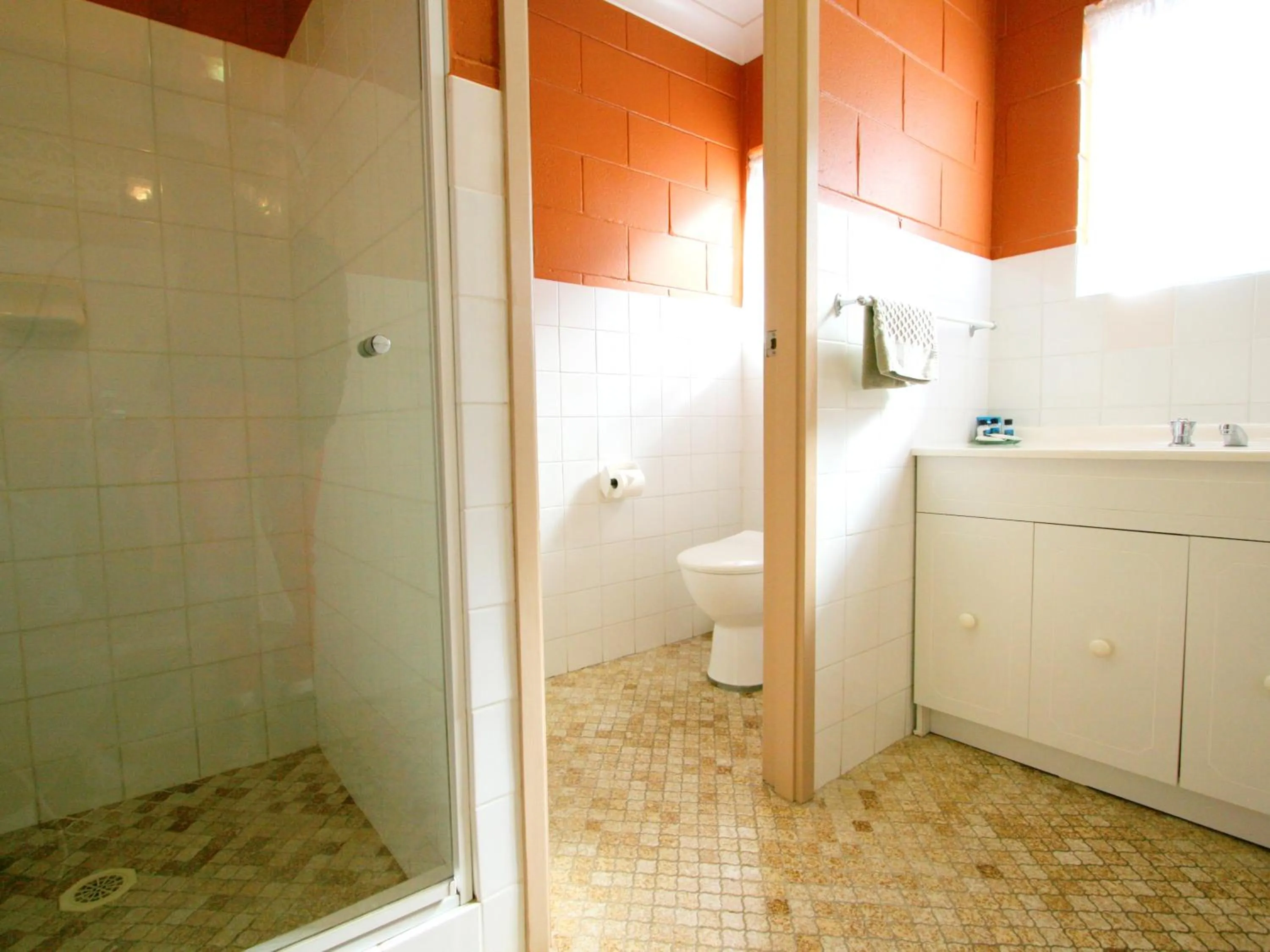 Shower in Lake Edge Apartments