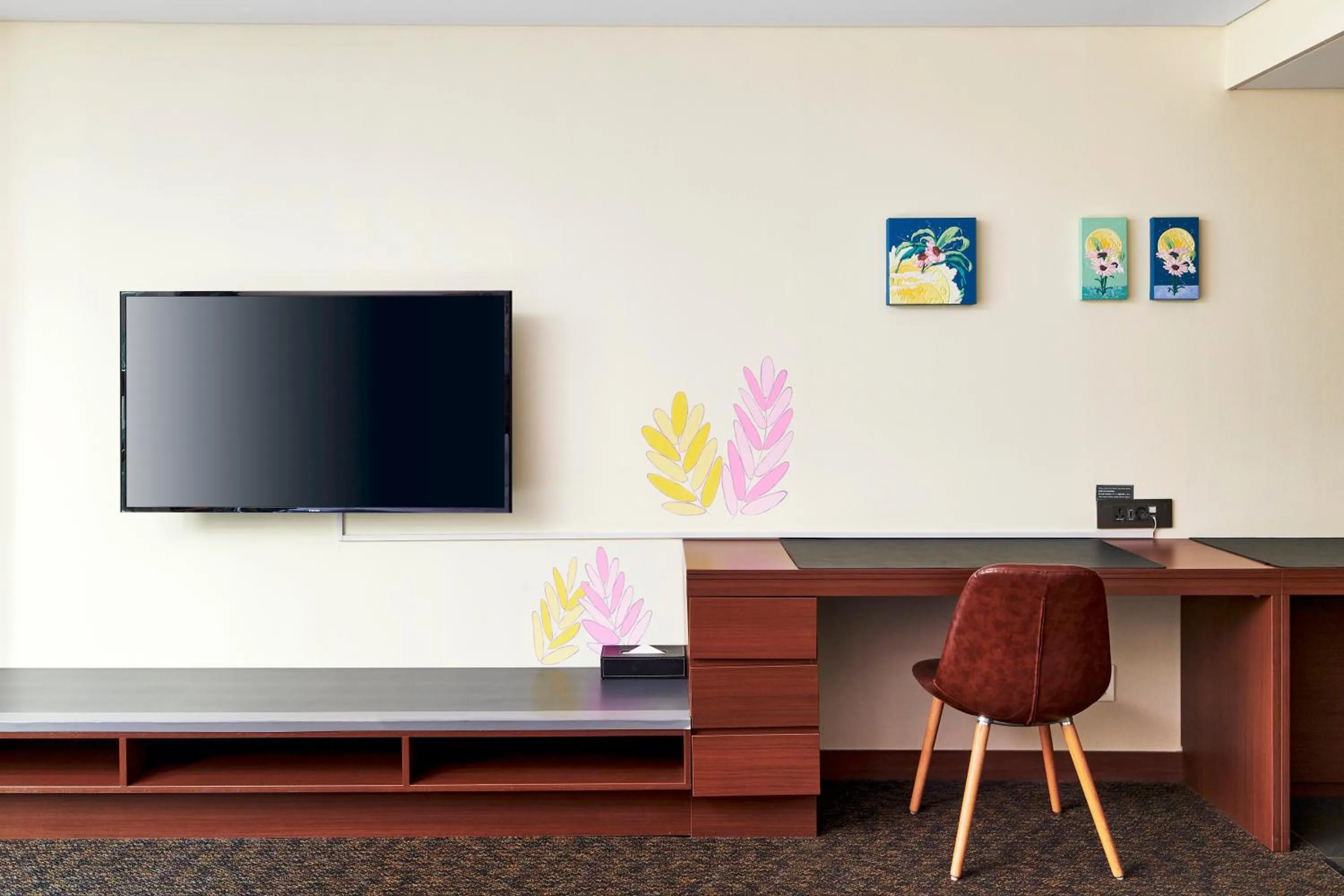 TV and multimedia in Hotel Skypark Kingstown Dongdaemun