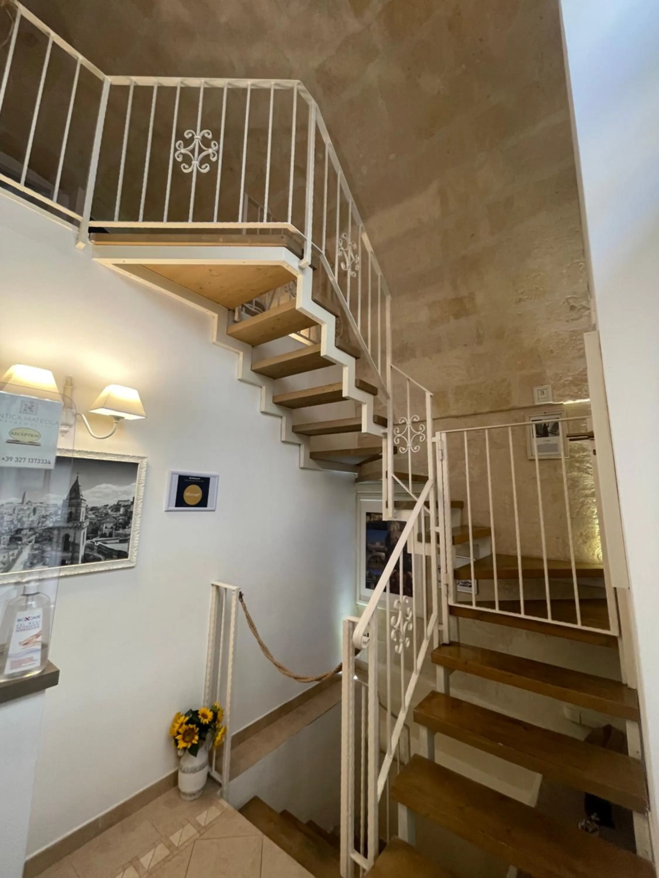 Facade/entrance in Antica Mateola