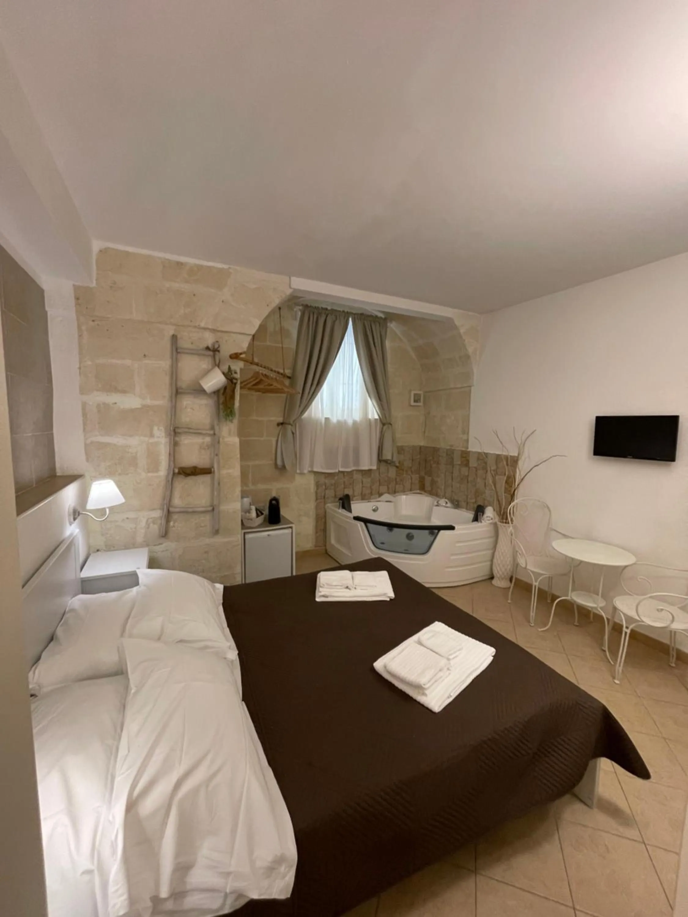 Bedroom, Bed in Antica Mateola