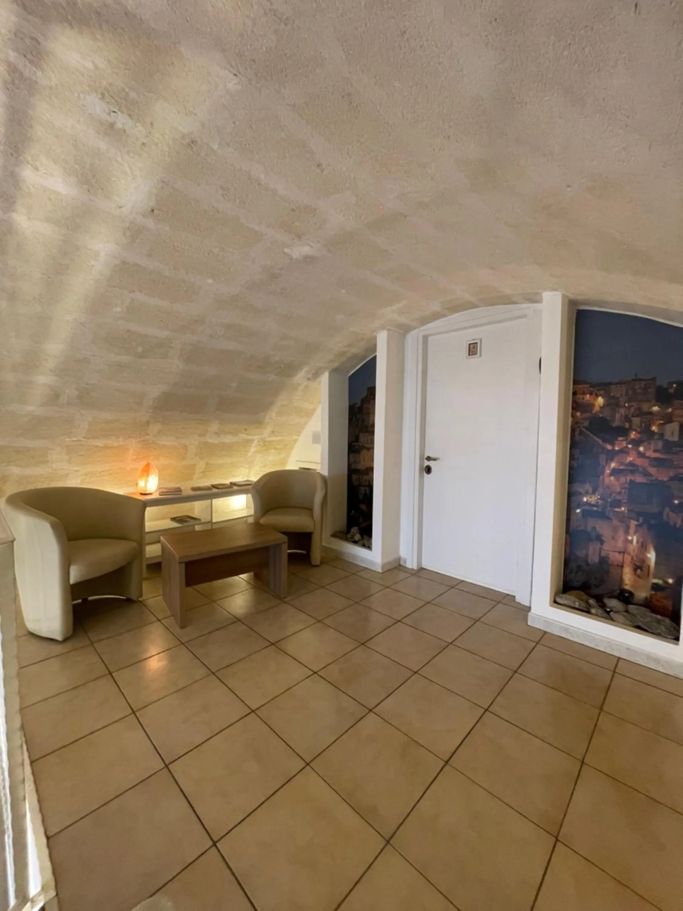 Photo of the whole room in Antica Mateola