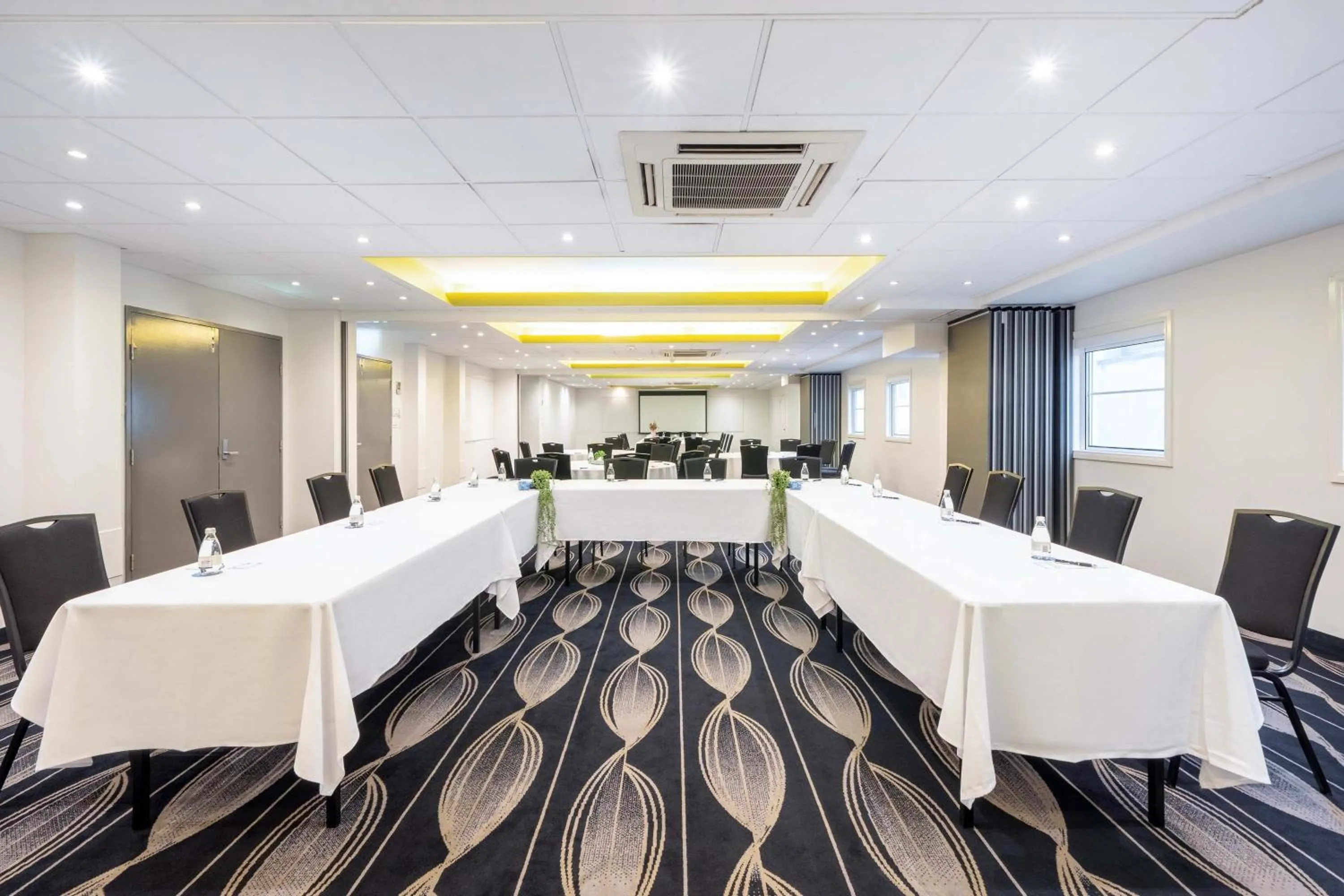 Meeting/conference room in Mantra on Northbourne