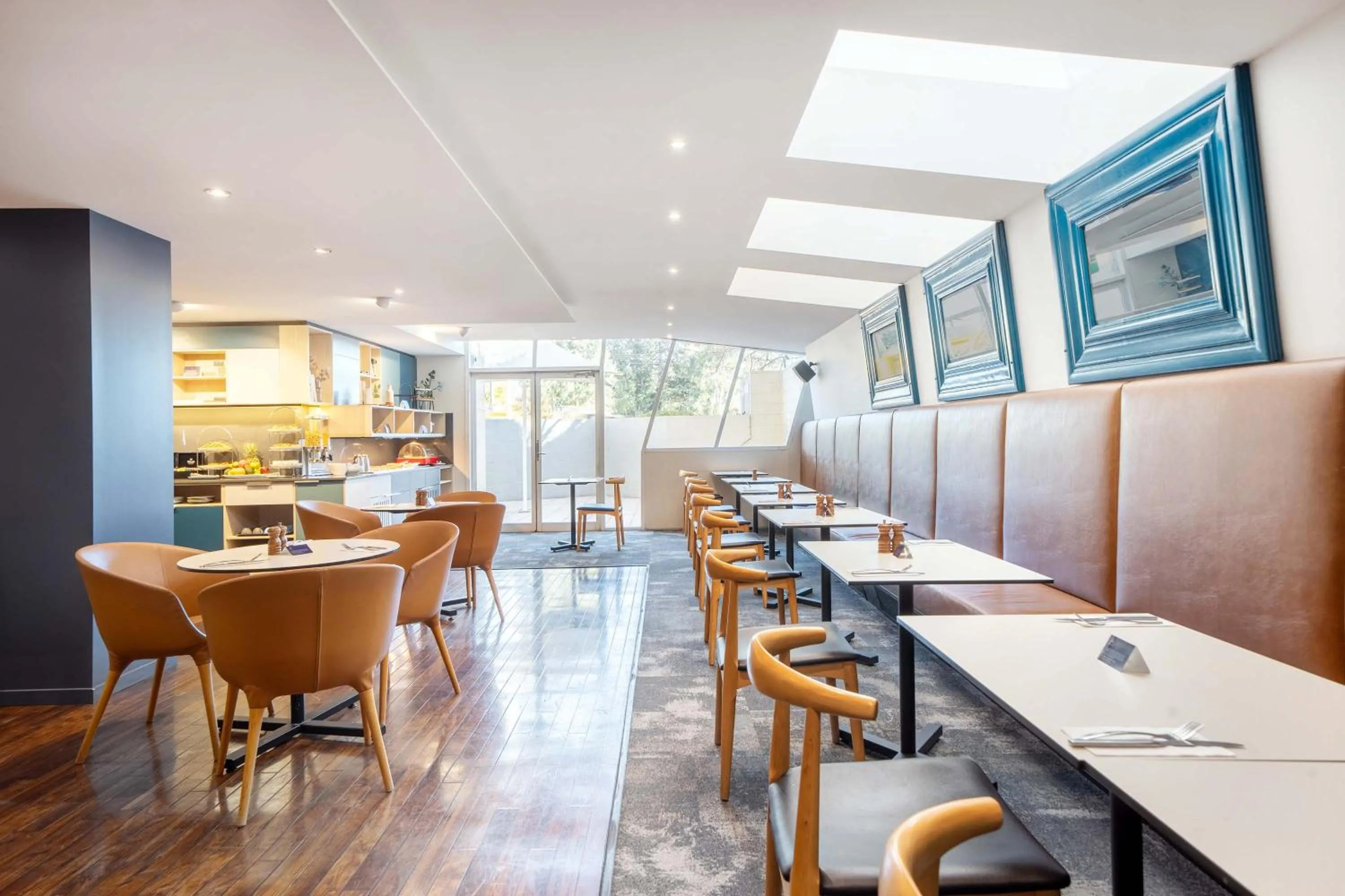 Restaurant/places to eat in Mantra on Northbourne