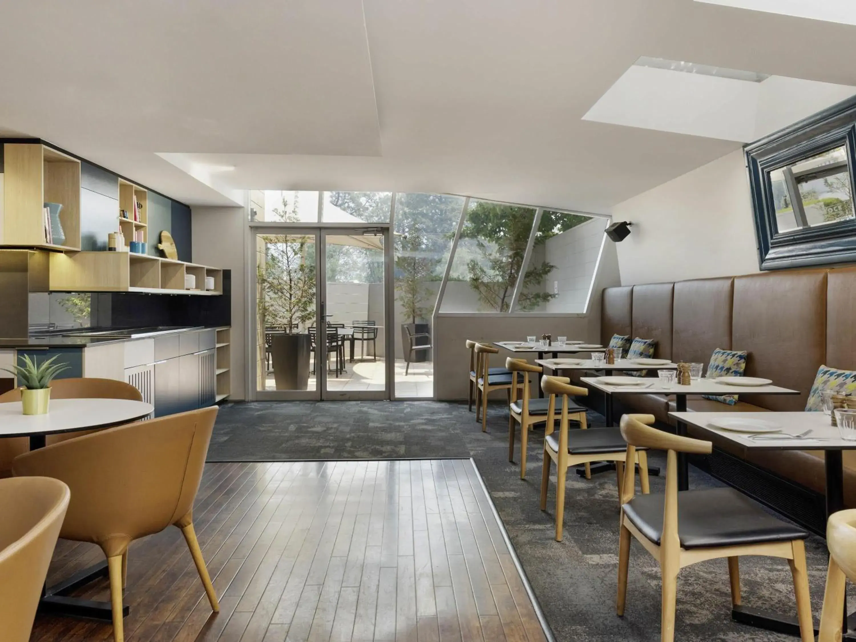 Restaurant/places to eat in Mantra on Northbourne Restaurant/places to eat in Mantra on Northbourne