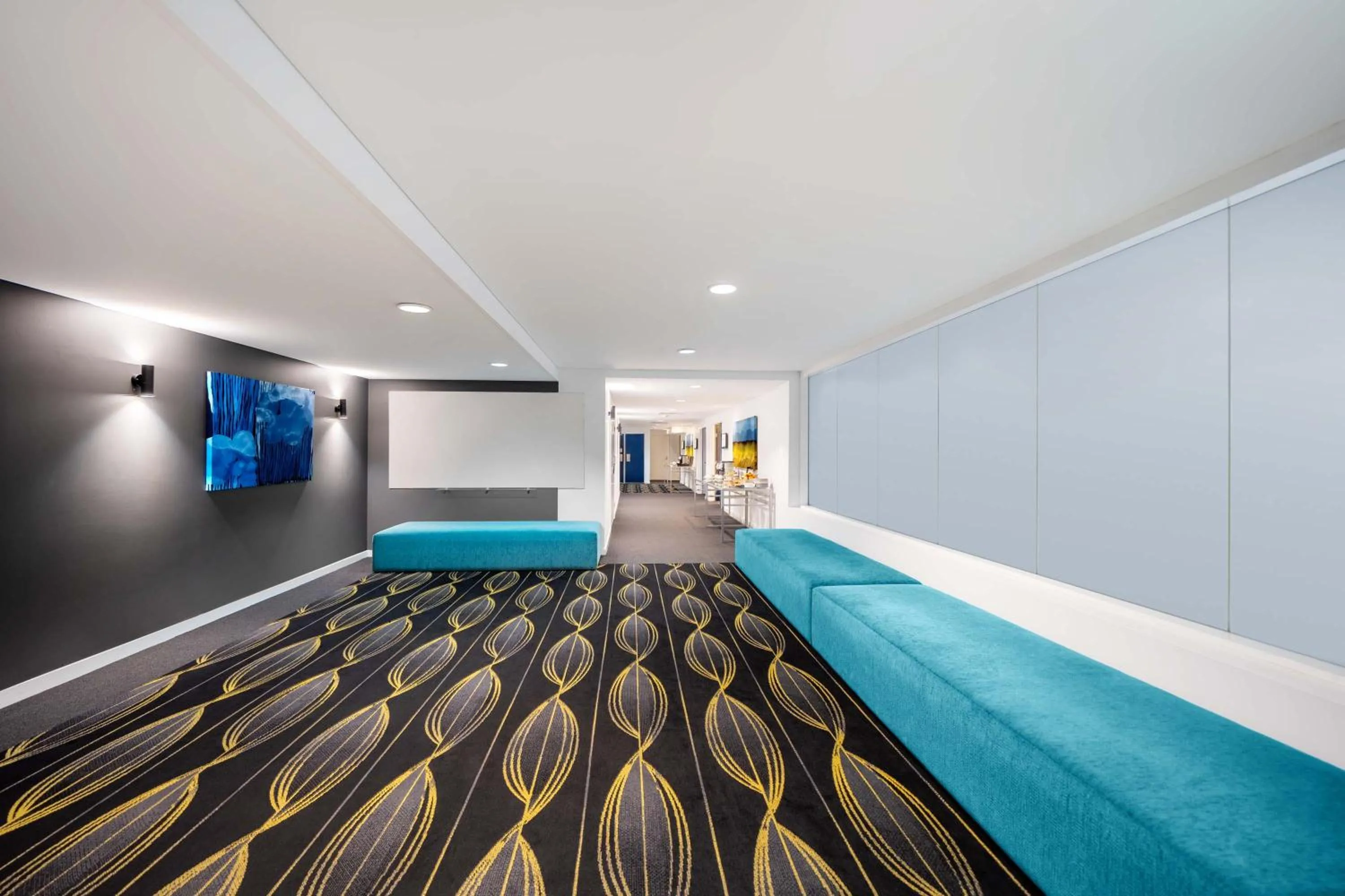 Meeting/conference room, Bed in Mantra on Northbourne