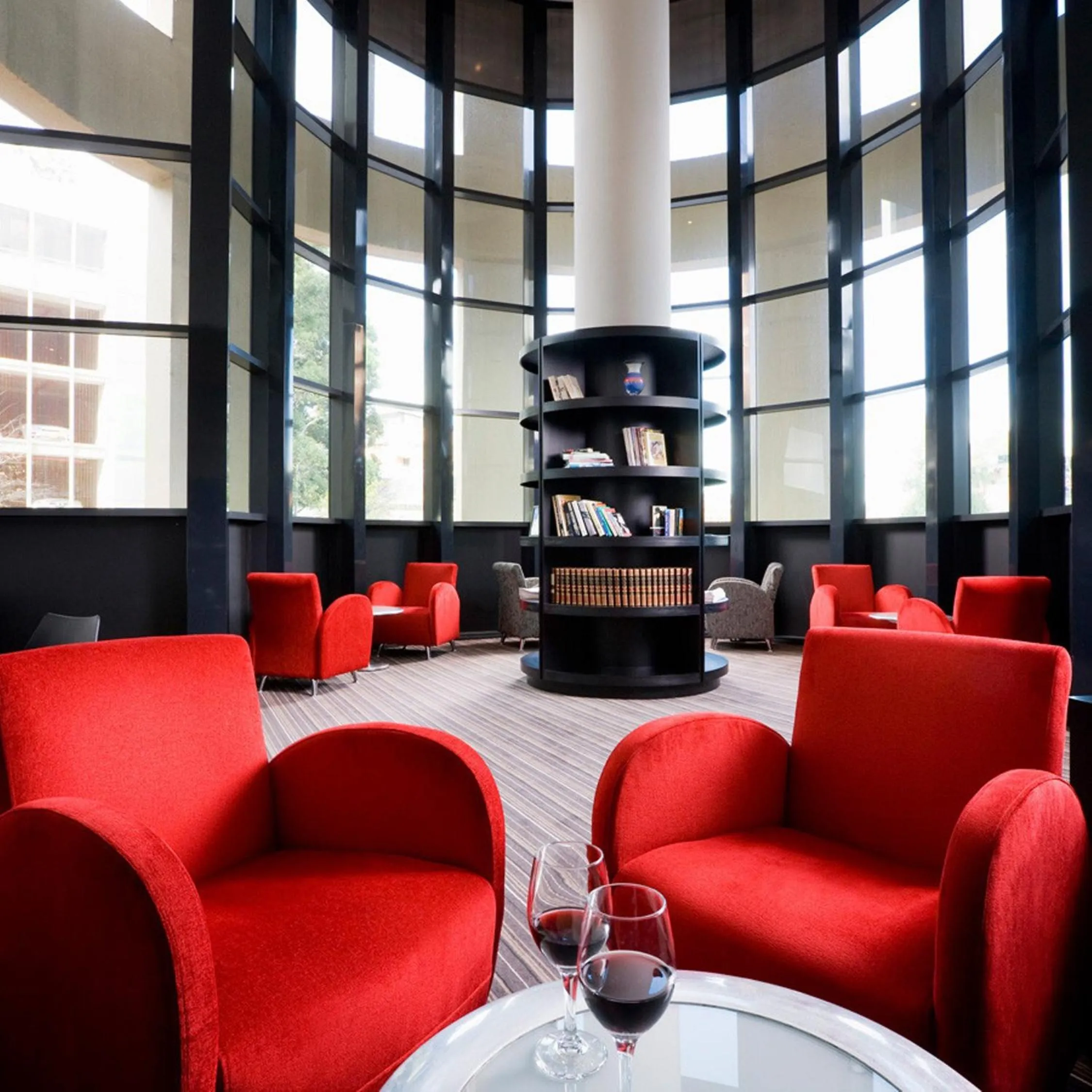 Lobby or reception in Mantra Parramatta