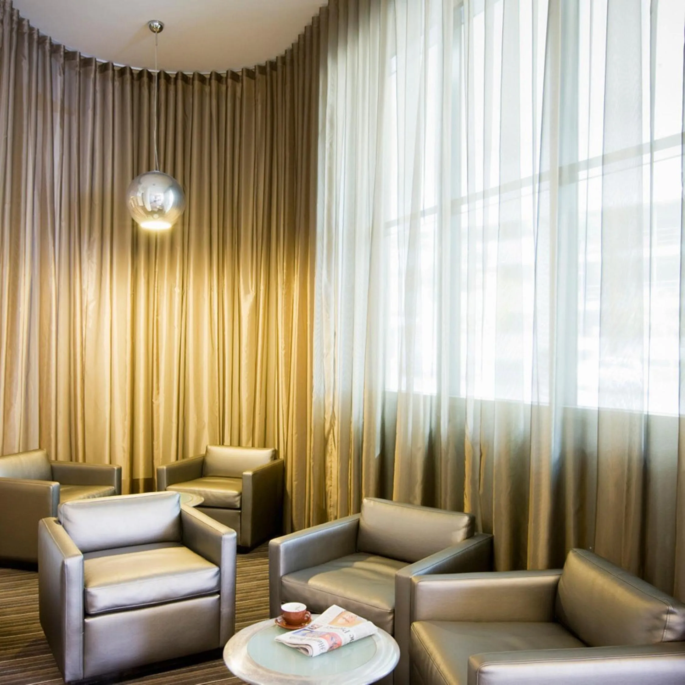 Lounge or bar in Mantra Parramatta