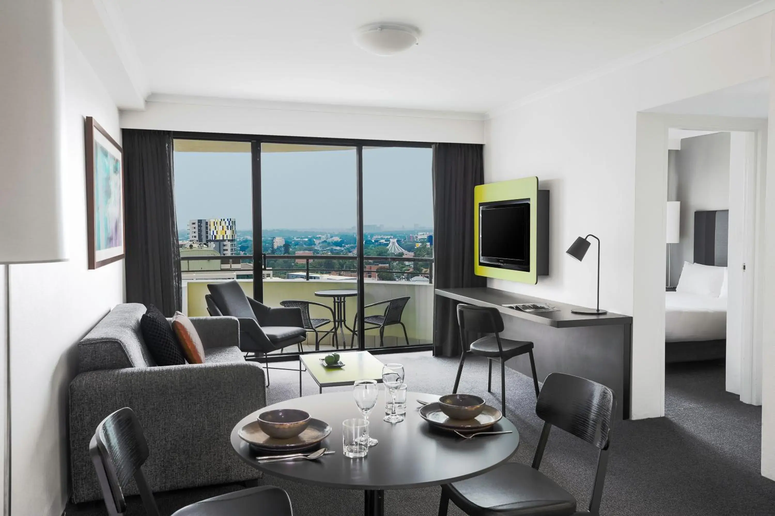 One-Bedroom Apartment with Spa Bath in Mantra Parramatta One-Bedroom Apartment with Spa Bath in Mantra Parramatta