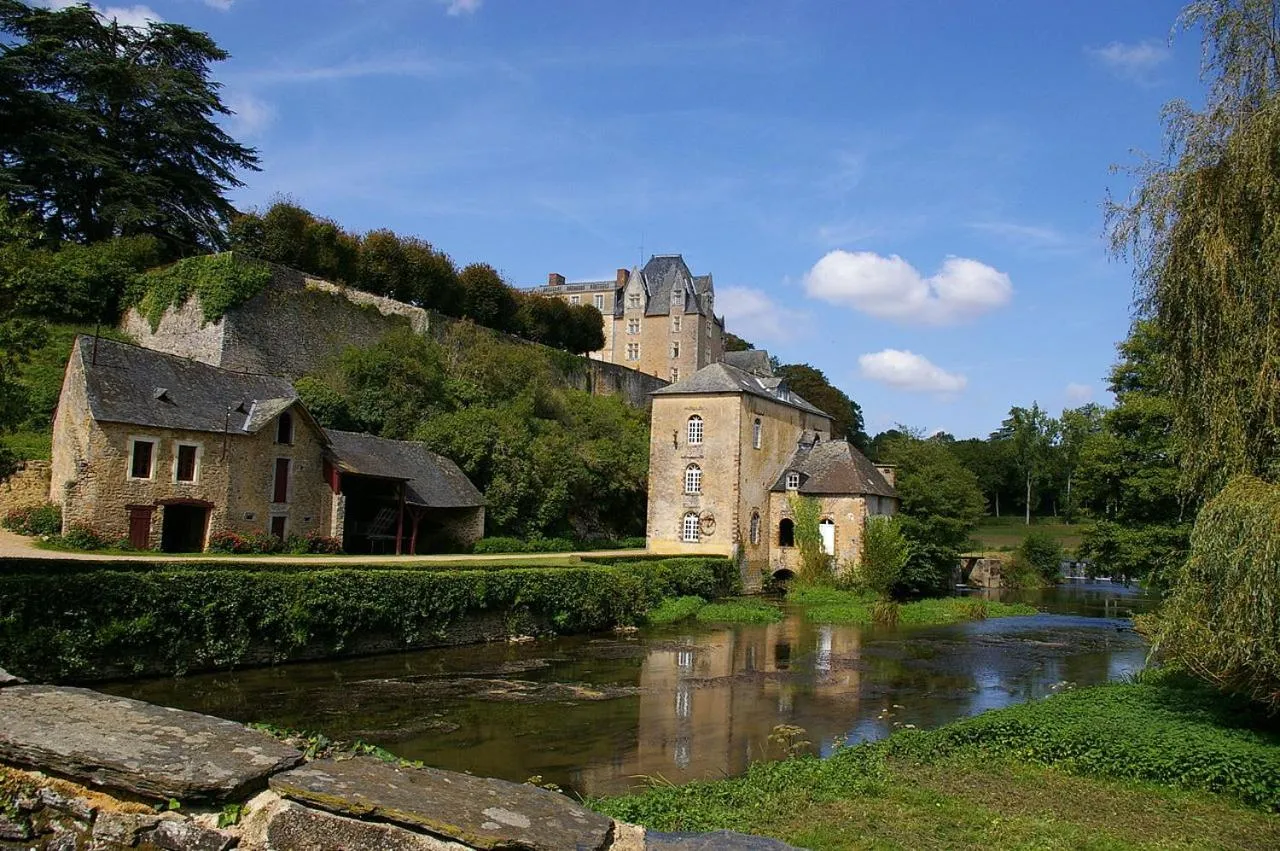 Nearby landmark in Logis de la Helberdière