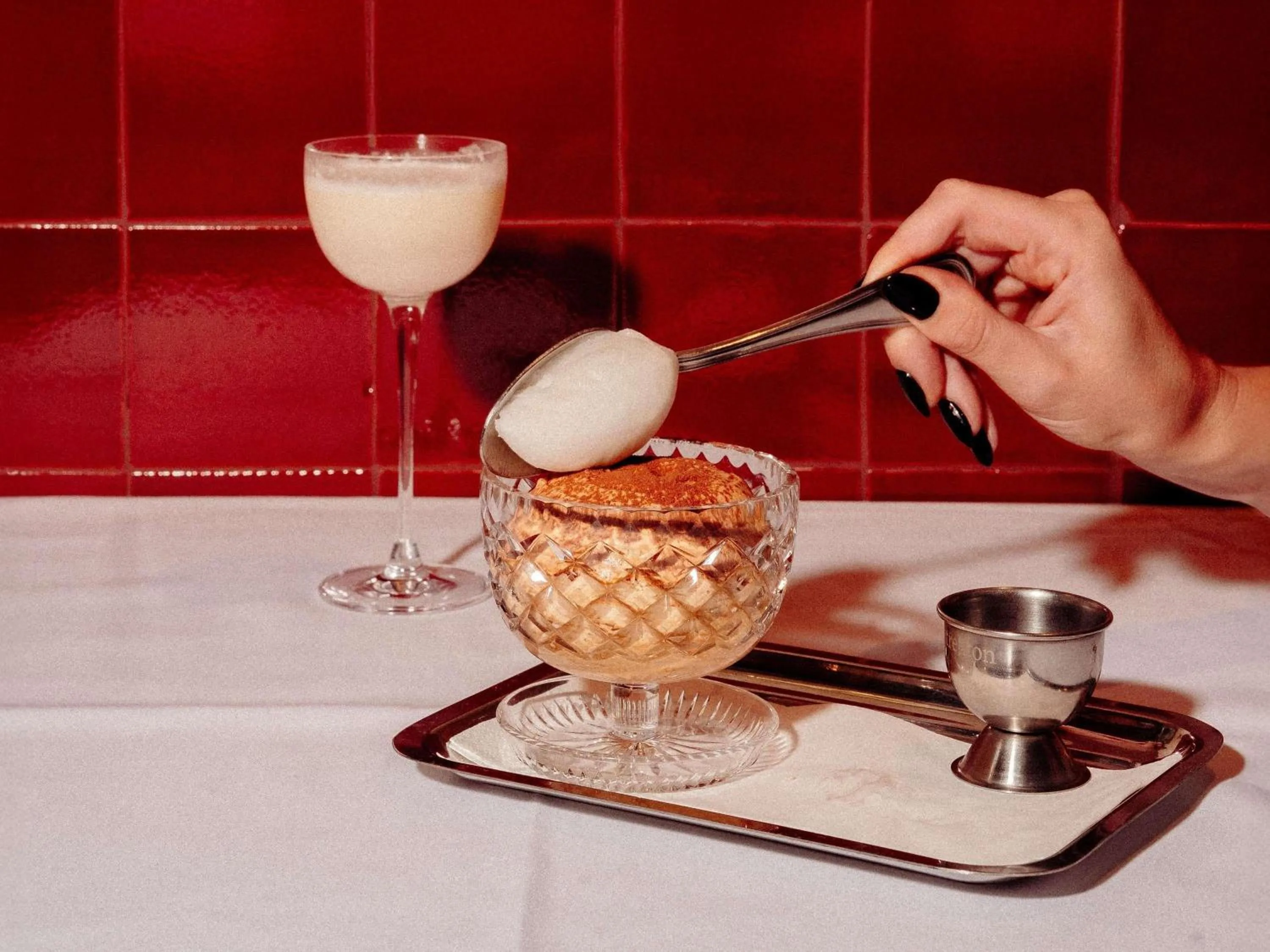 Restaurant/places to eat in Mantra 2 Bond Street