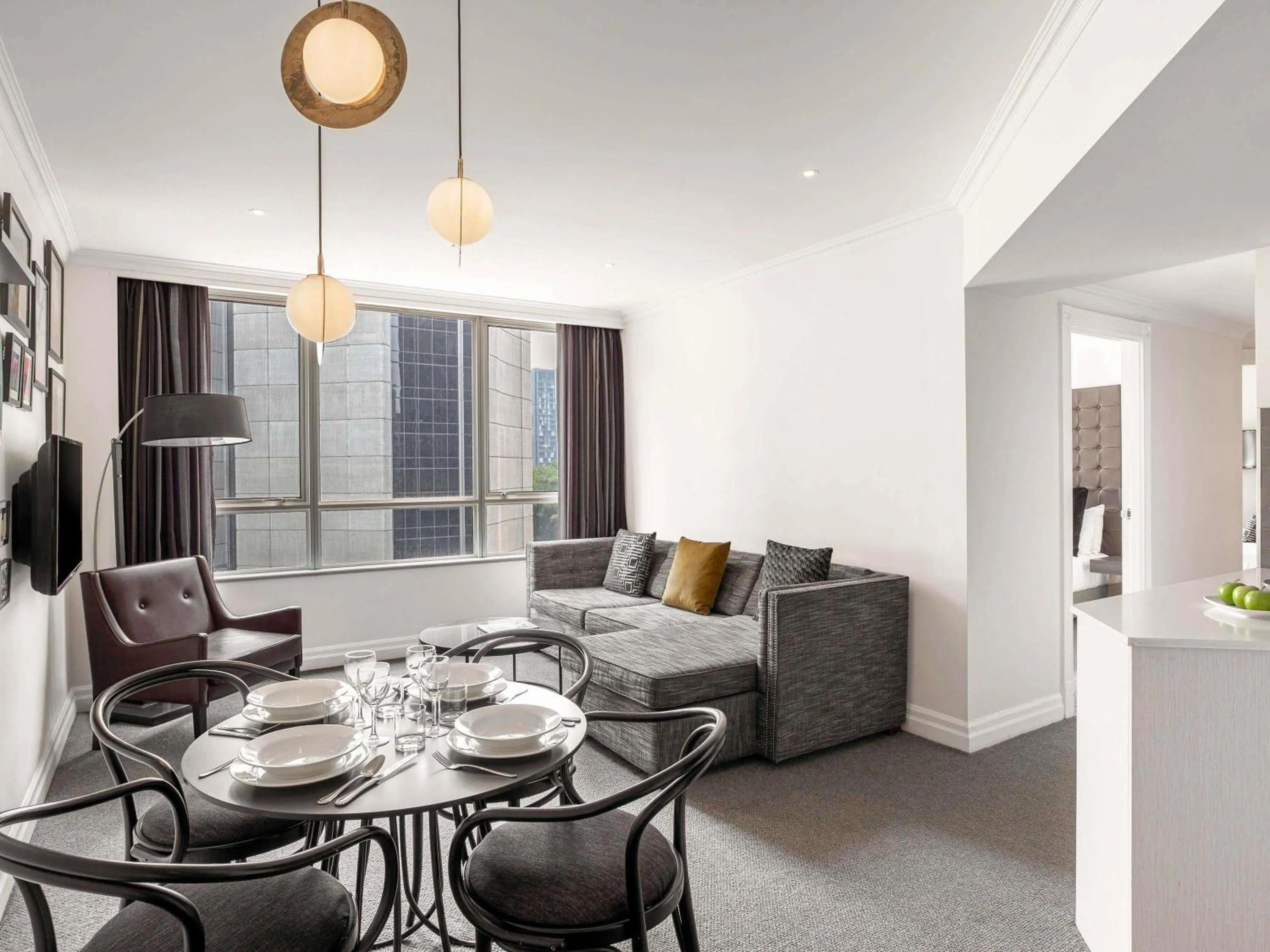 Bedroom in Mantra 2 Bond Street