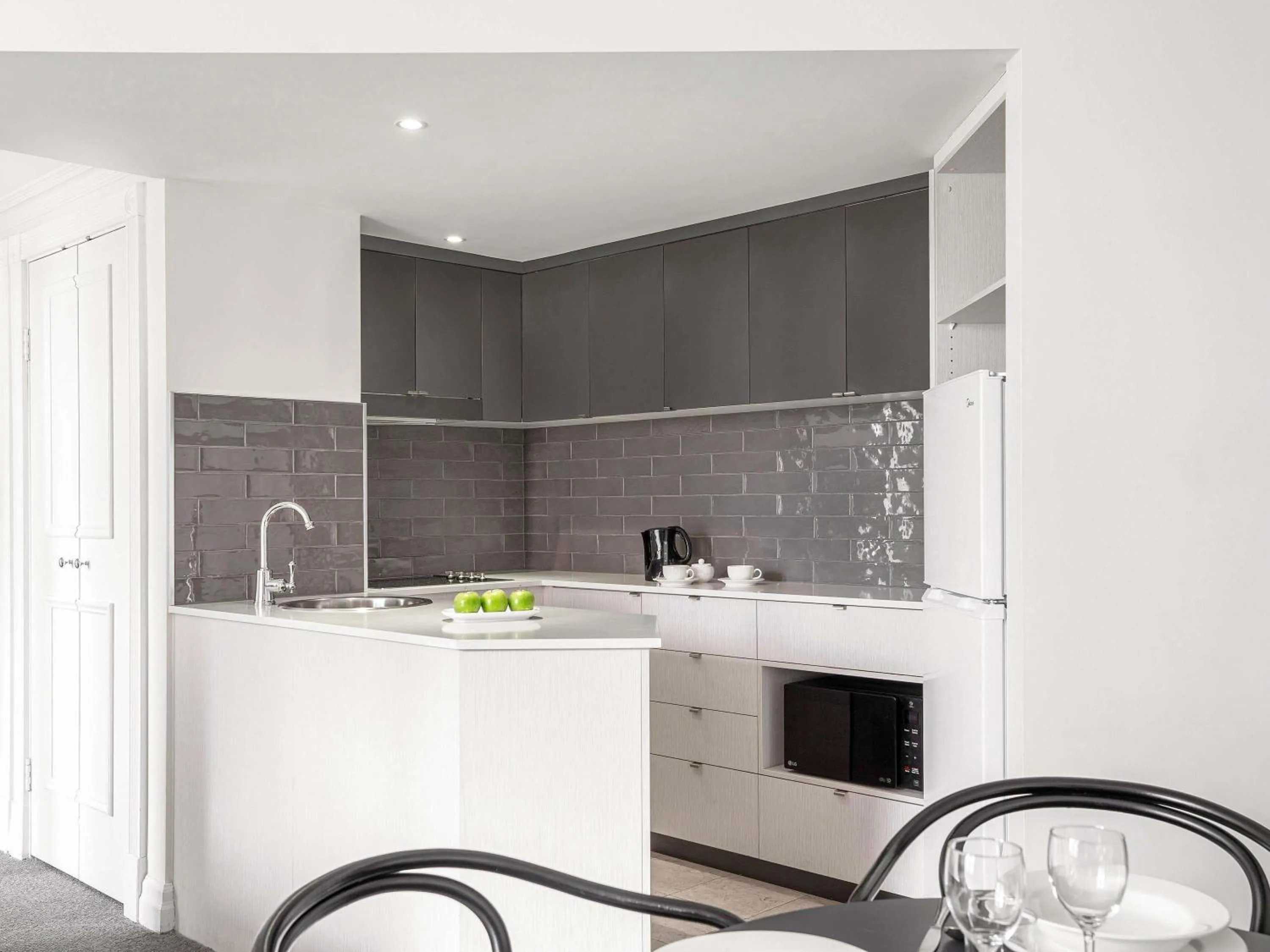 Bedroom in Mantra 2 Bond Street