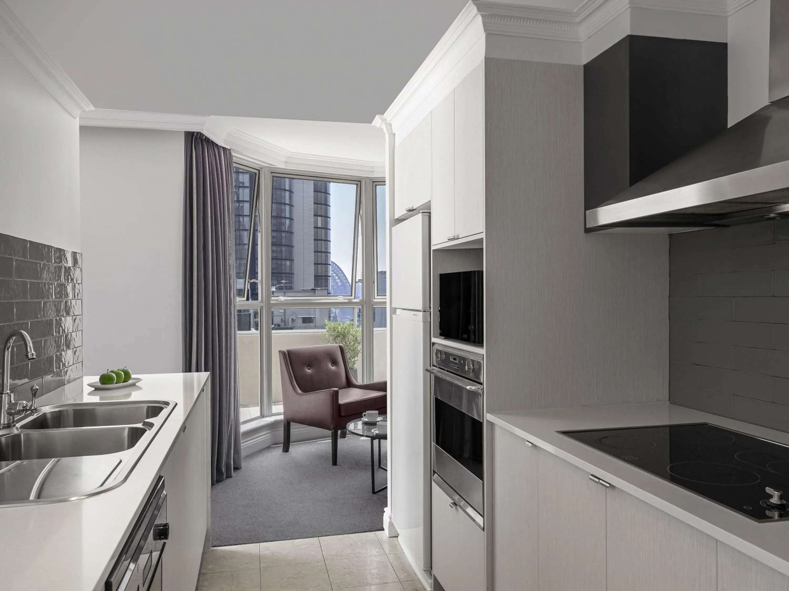 Bedroom in Mantra 2 Bond Street