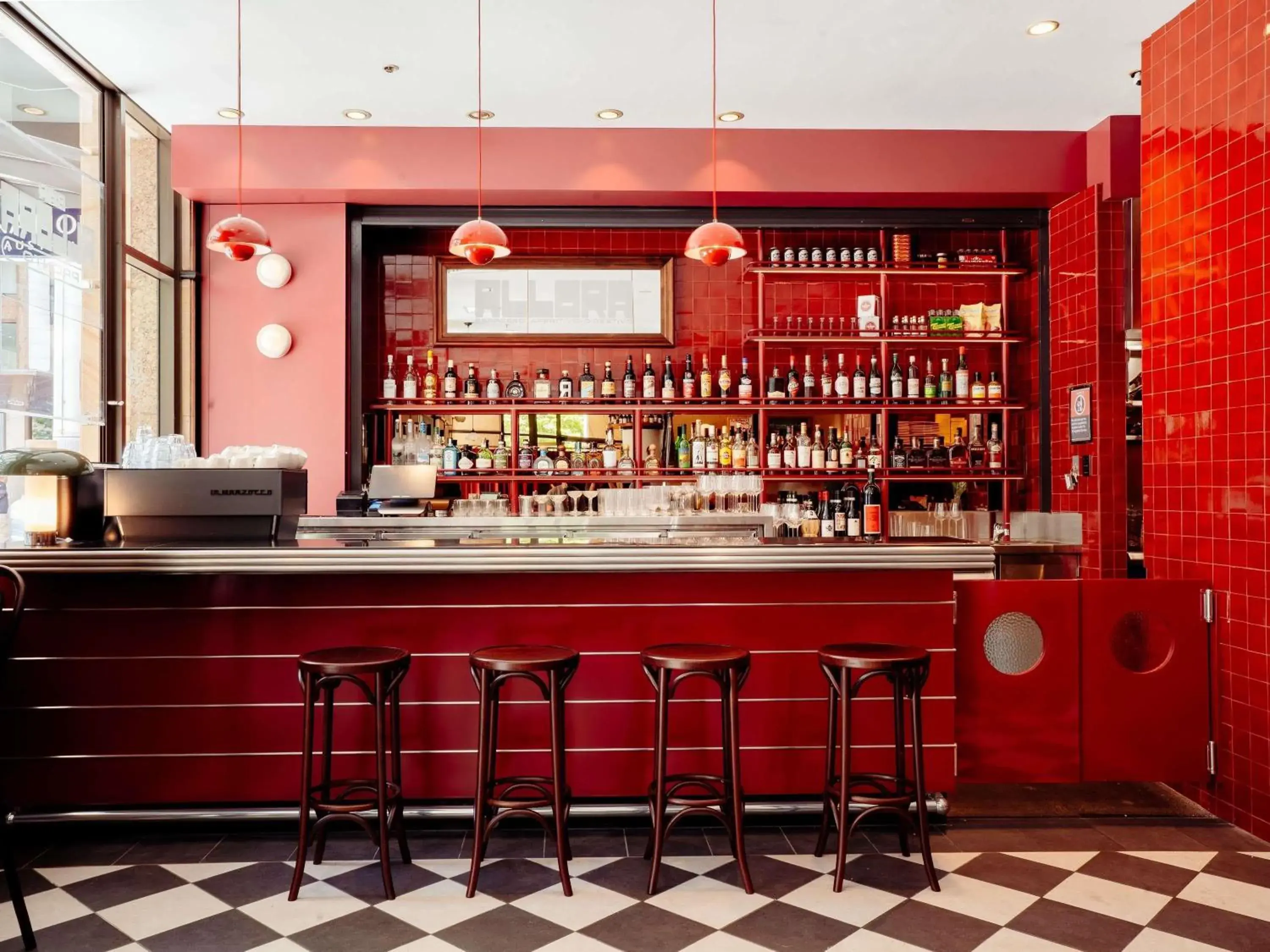 Restaurant/places to eat in Mantra 2 Bond Street Restaurant/places to eat in Mantra 2 Bond Street