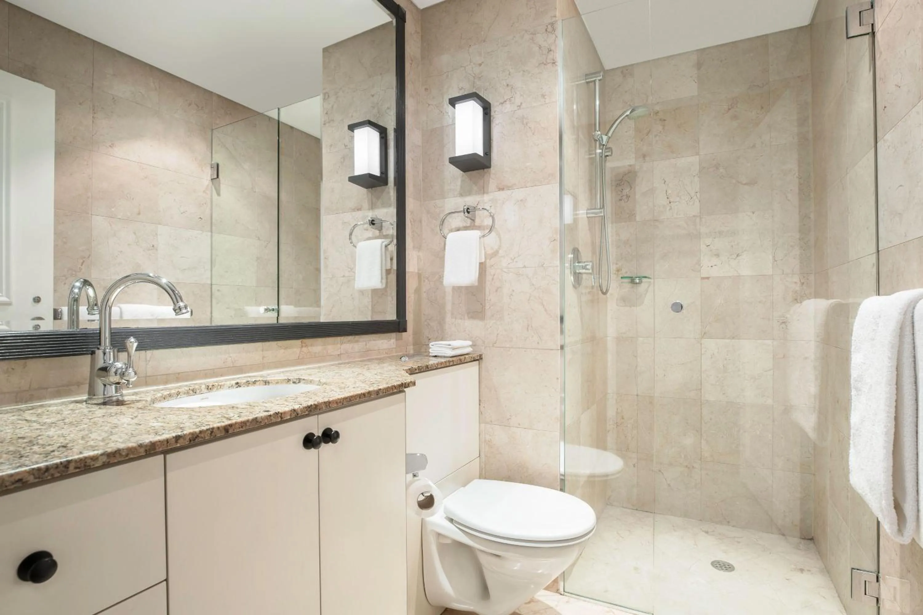 Bathroom in Mantra 2 Bond Street