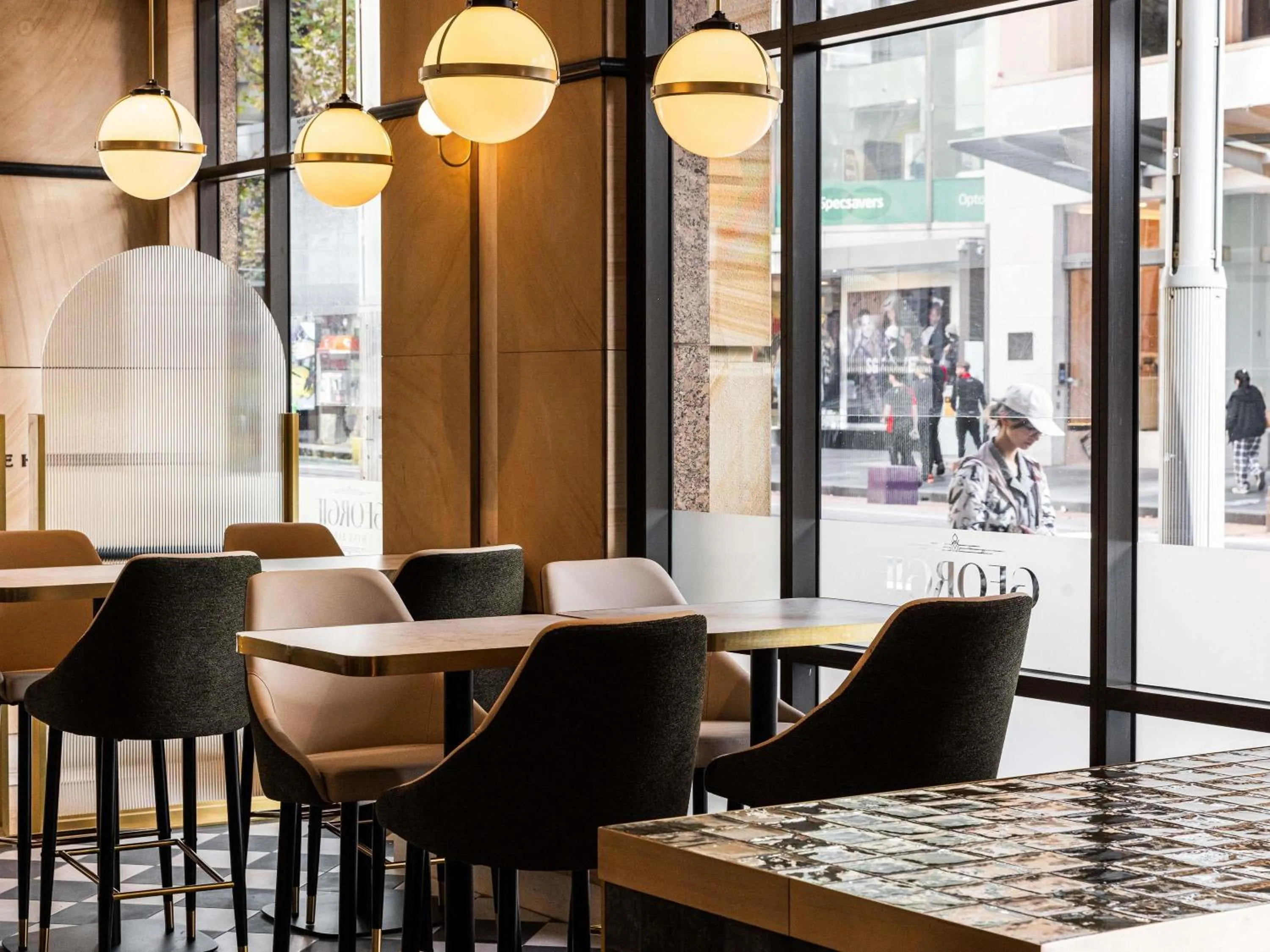 Breakfast in Mantra 2 Bond Street