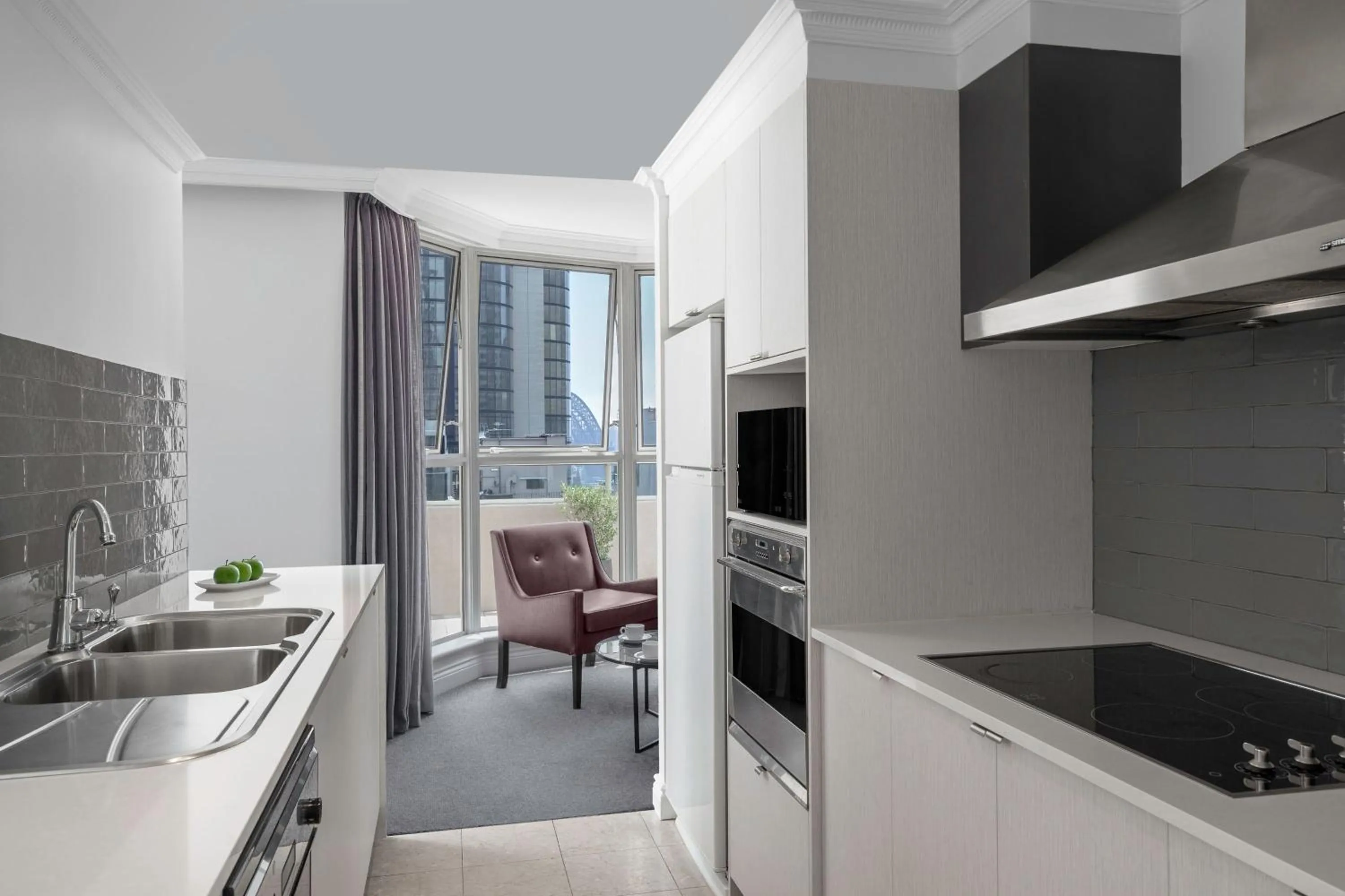 kitchen in Mantra 2 Bond Street