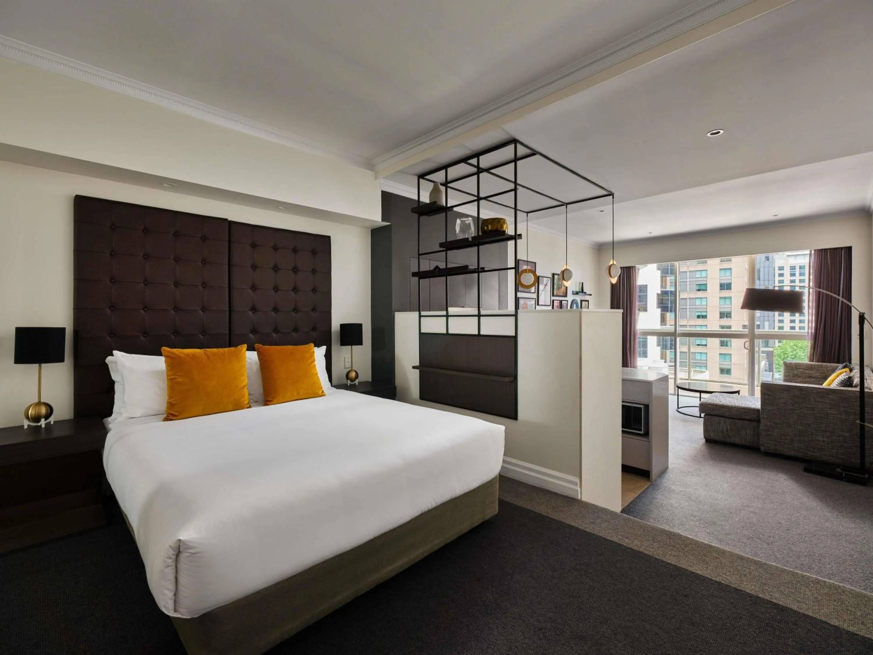 Bedroom, Bed in Mantra 2 Bond Street