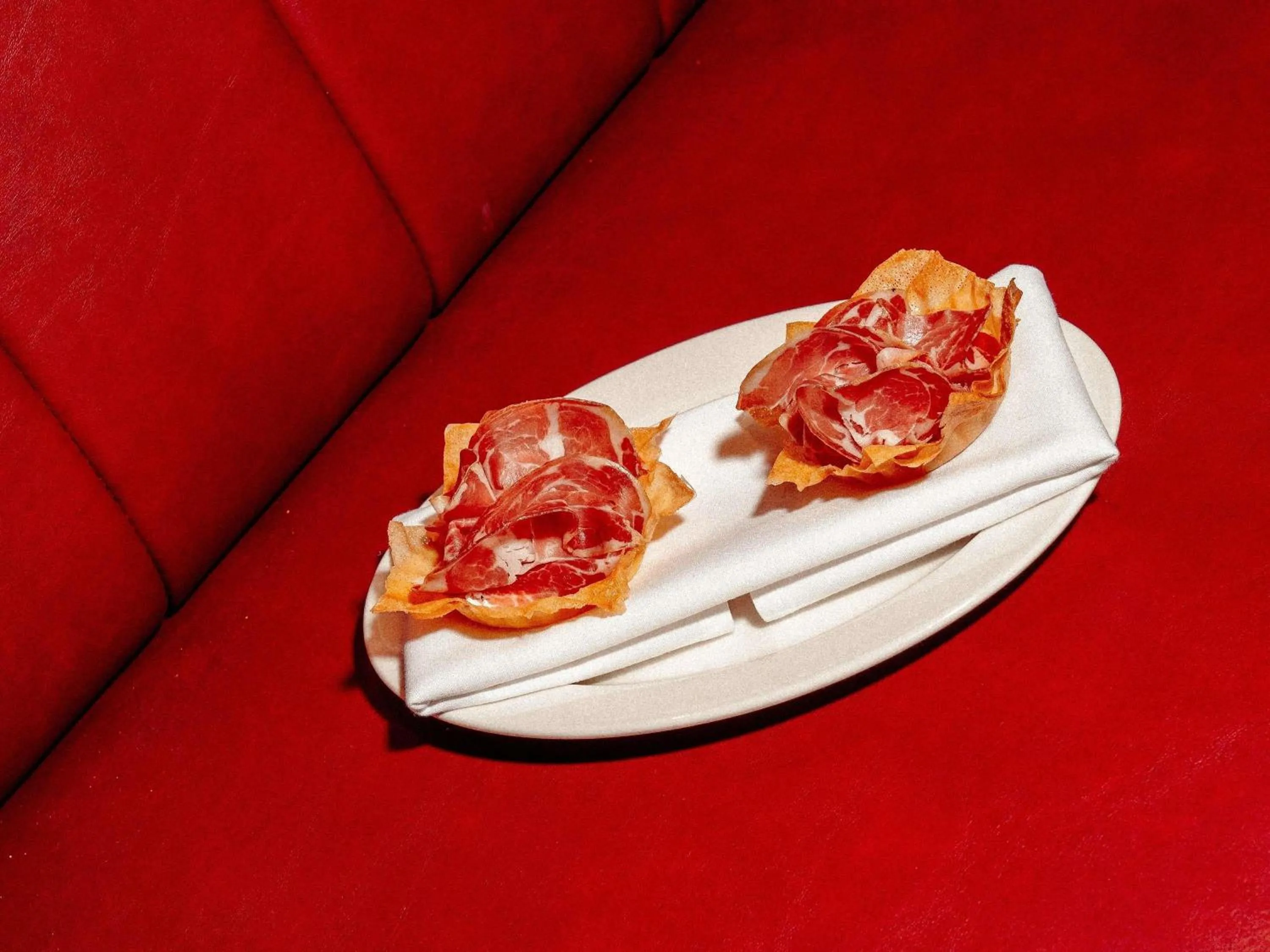 Restaurant/places to eat in Mantra 2 Bond Street