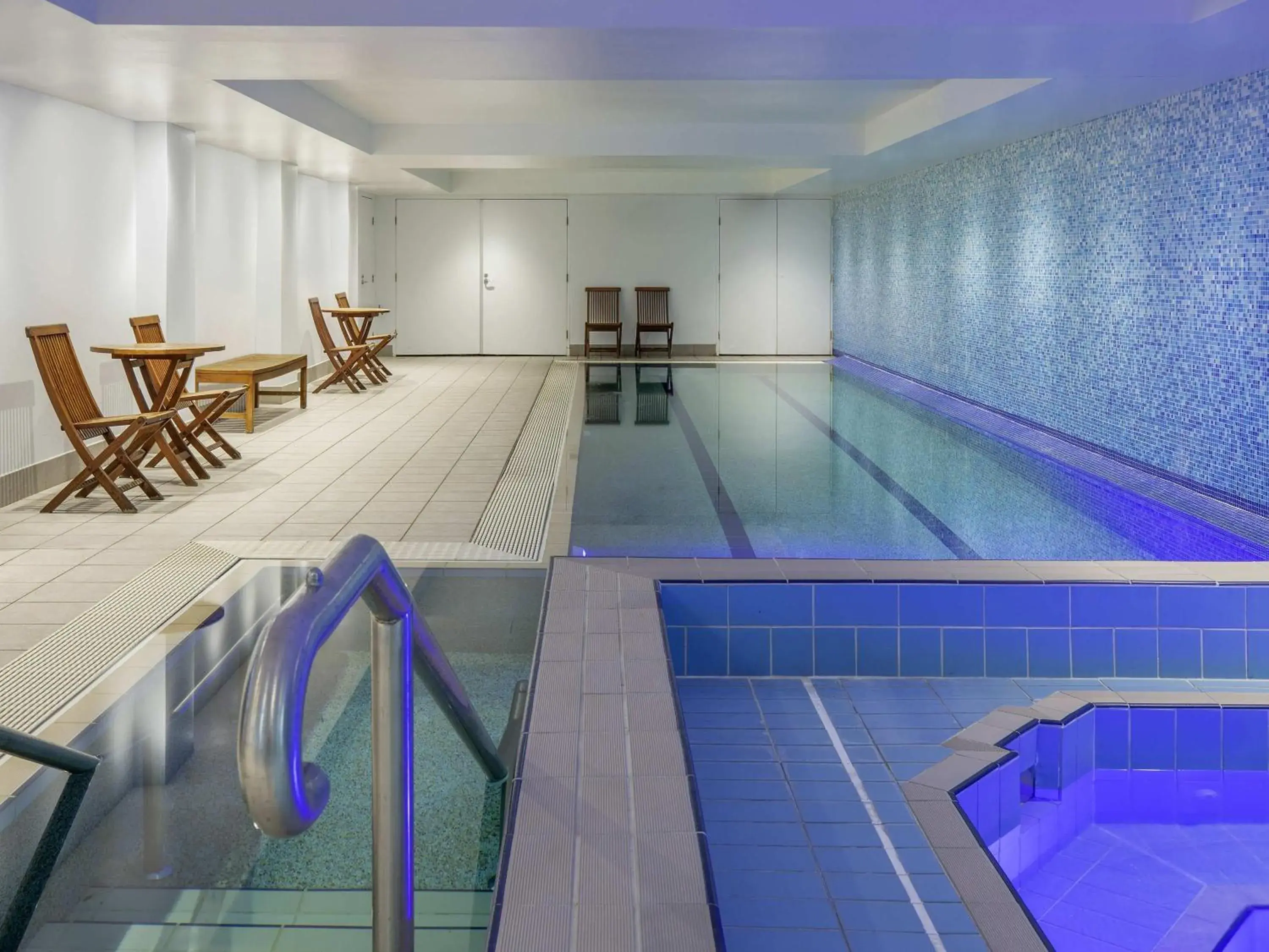 Property building in Mantra Chatswood Property building in Mantra Chatswood