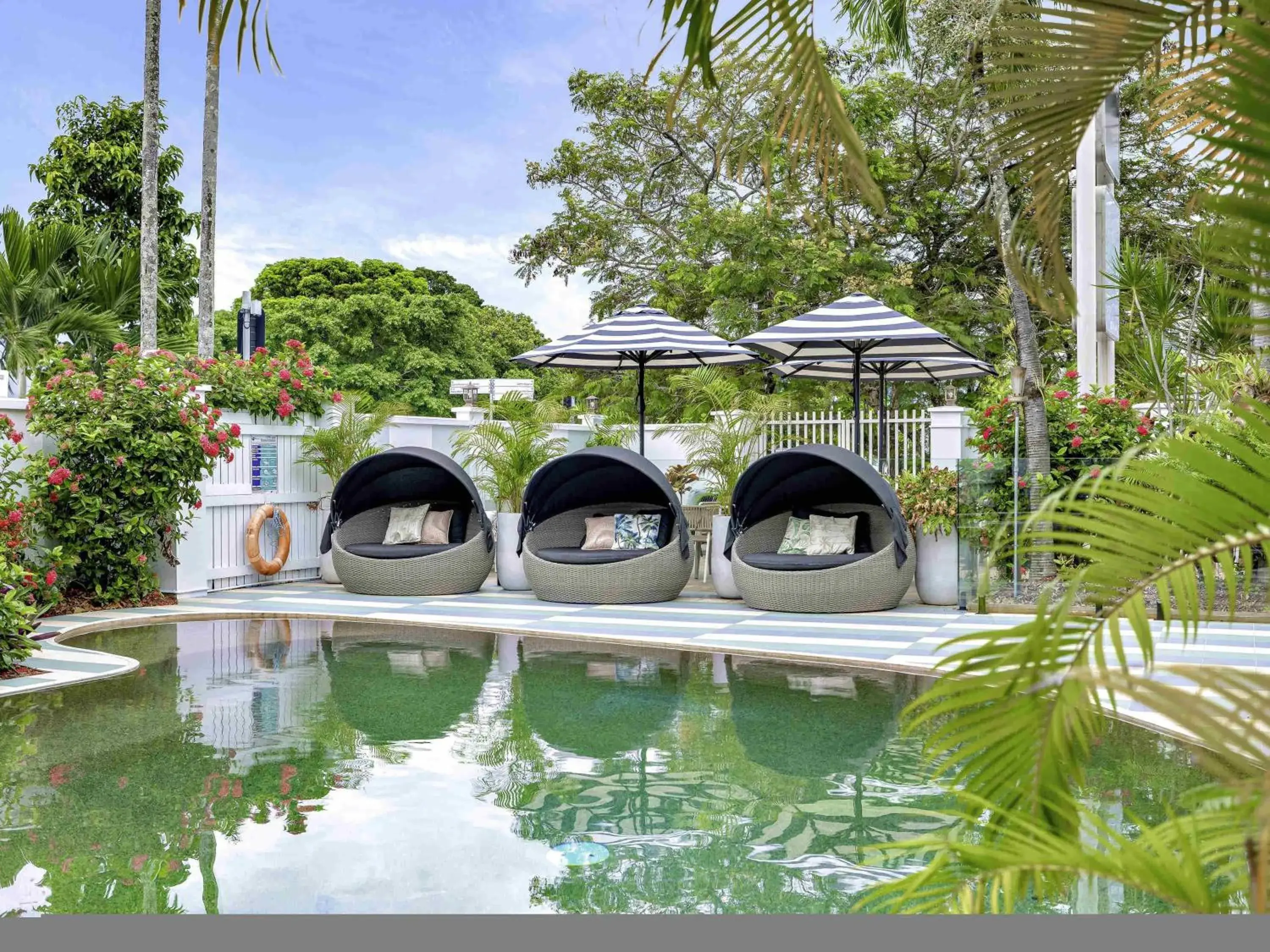 Pool view in Mercure Cairns Pool view in Mercure Cairns