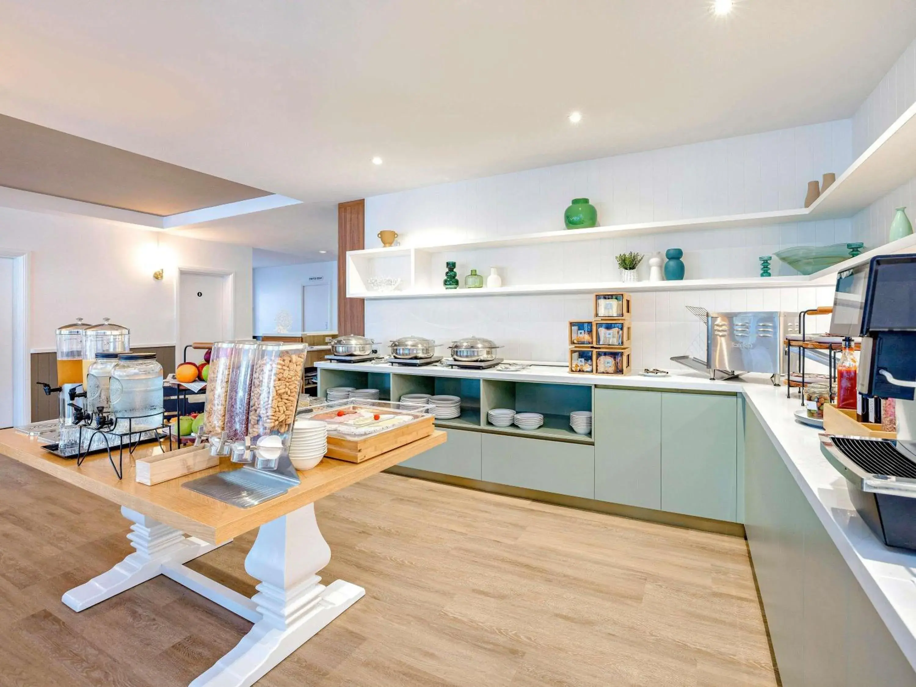 Breakfast in Mercure Cairns Breakfast in Mercure Cairns