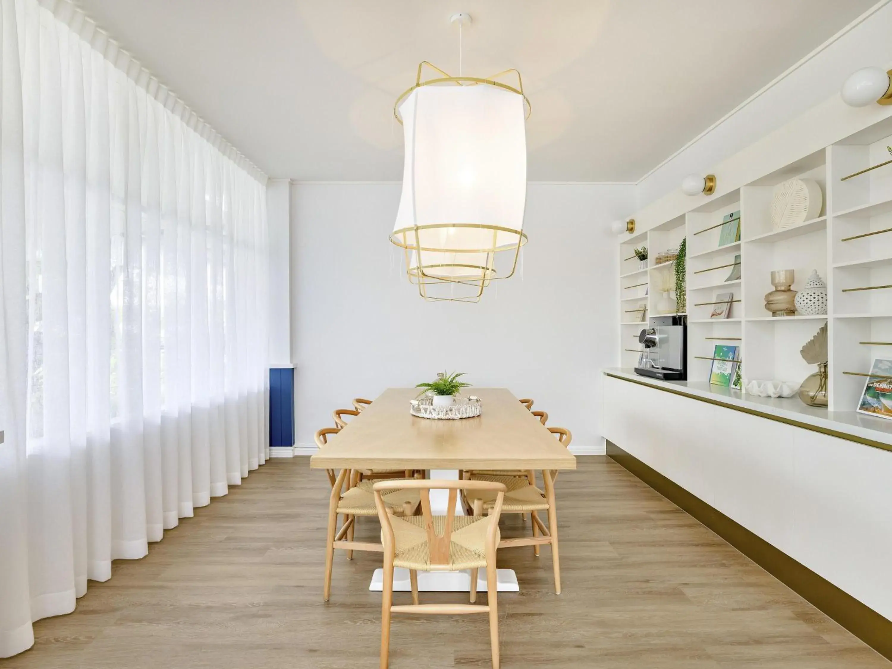 Property building in Mercure Cairns Property building in Mercure Cairns